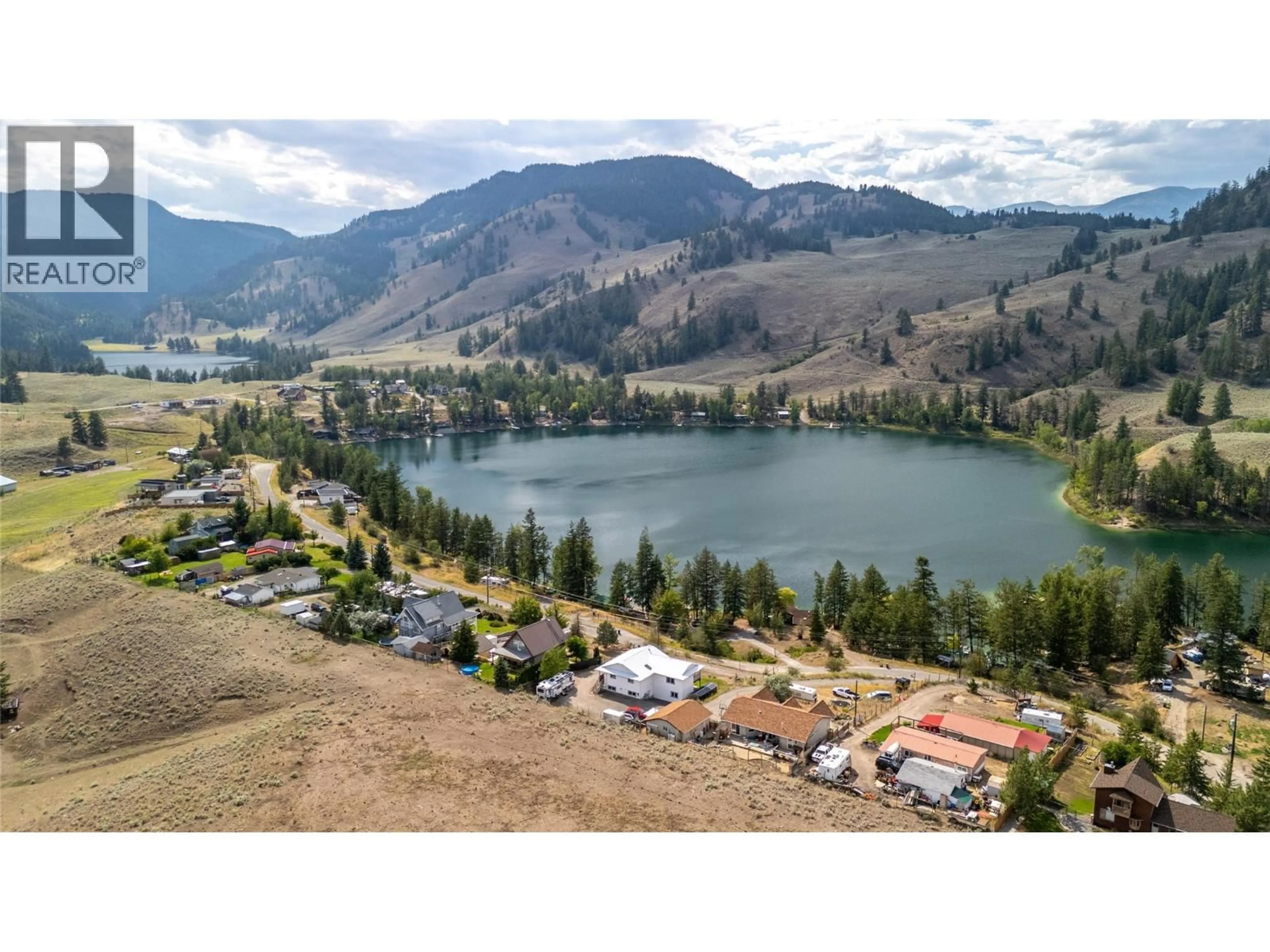 A pic from outside/outdoor area/front of a property/back of a property/a pic from drone, water/lake/river/ocean view for 285 WESTVIEW ROAD, Kaleden British Columbia V0H1K0