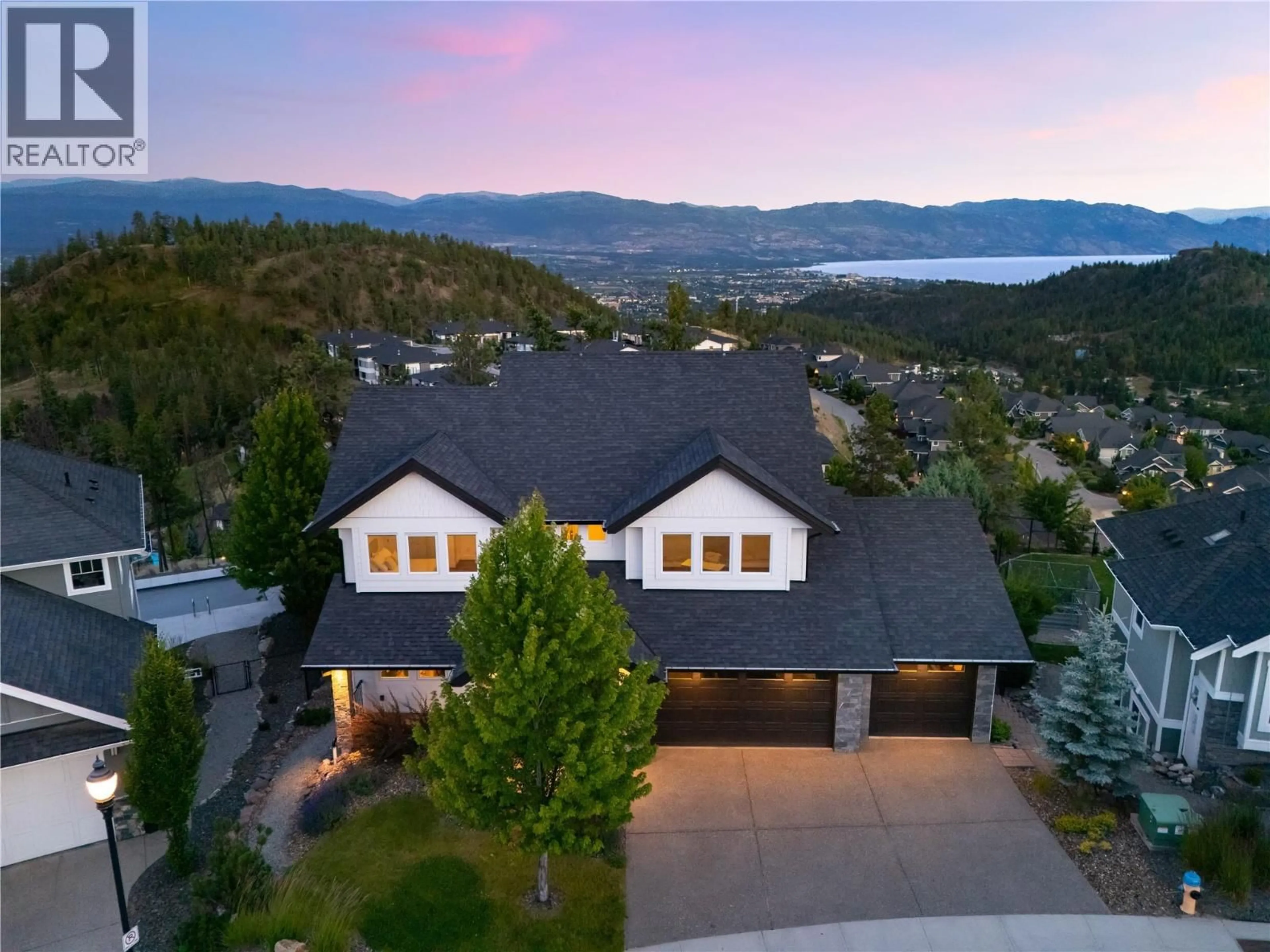 A pic from outside/outdoor area/front of a property/back of a property/a pic from drone, mountain view for 172 SKYLAND DRIVE, Kelowna British Columbia V1V3A1