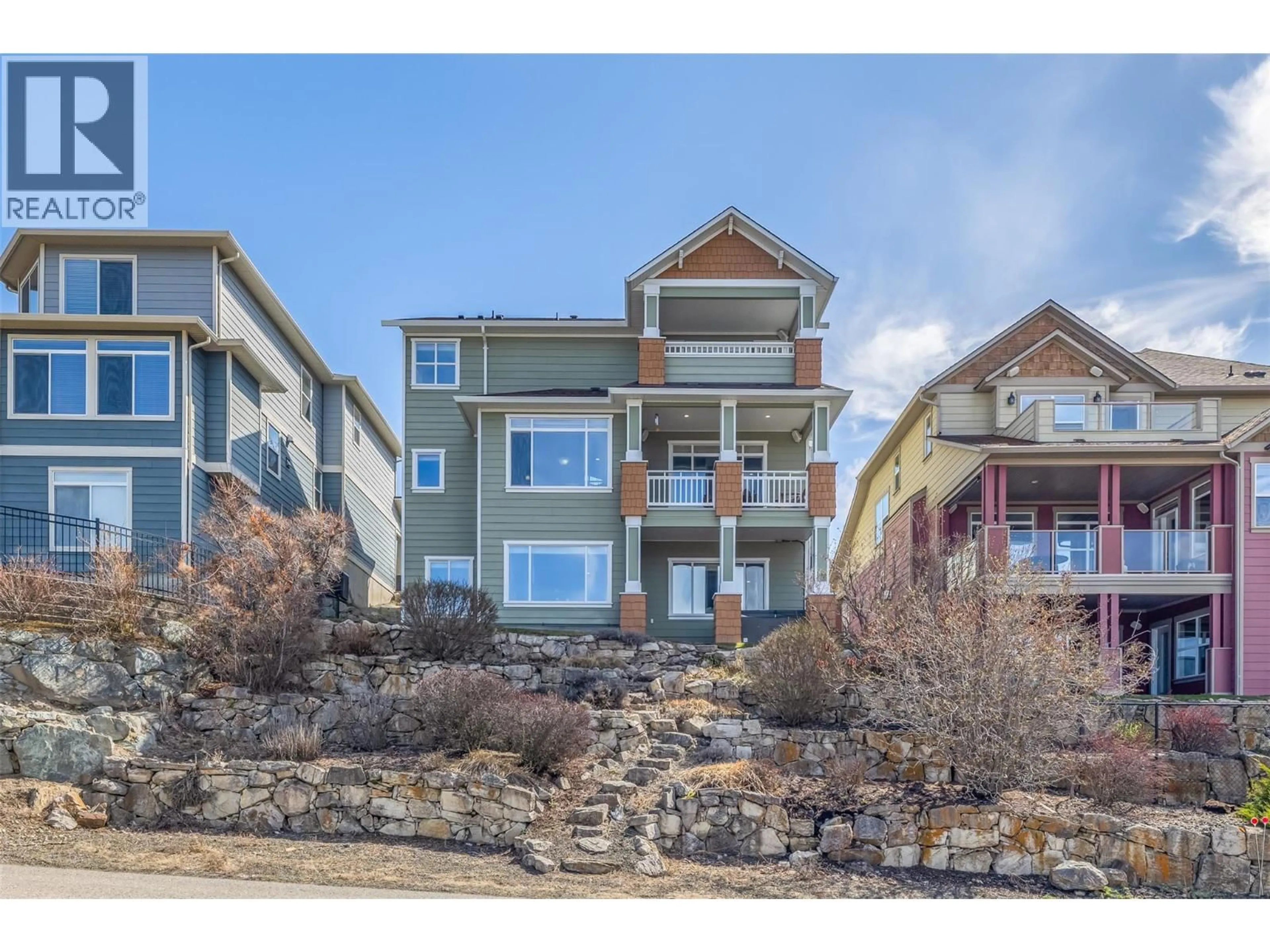 A pic from outside/outdoor area/front of a property/back of a property/a pic from drone, water/lake/river/ocean view for 5450 SOUTH PERIMETER WAY, Kelowna British Columbia V1W5C6