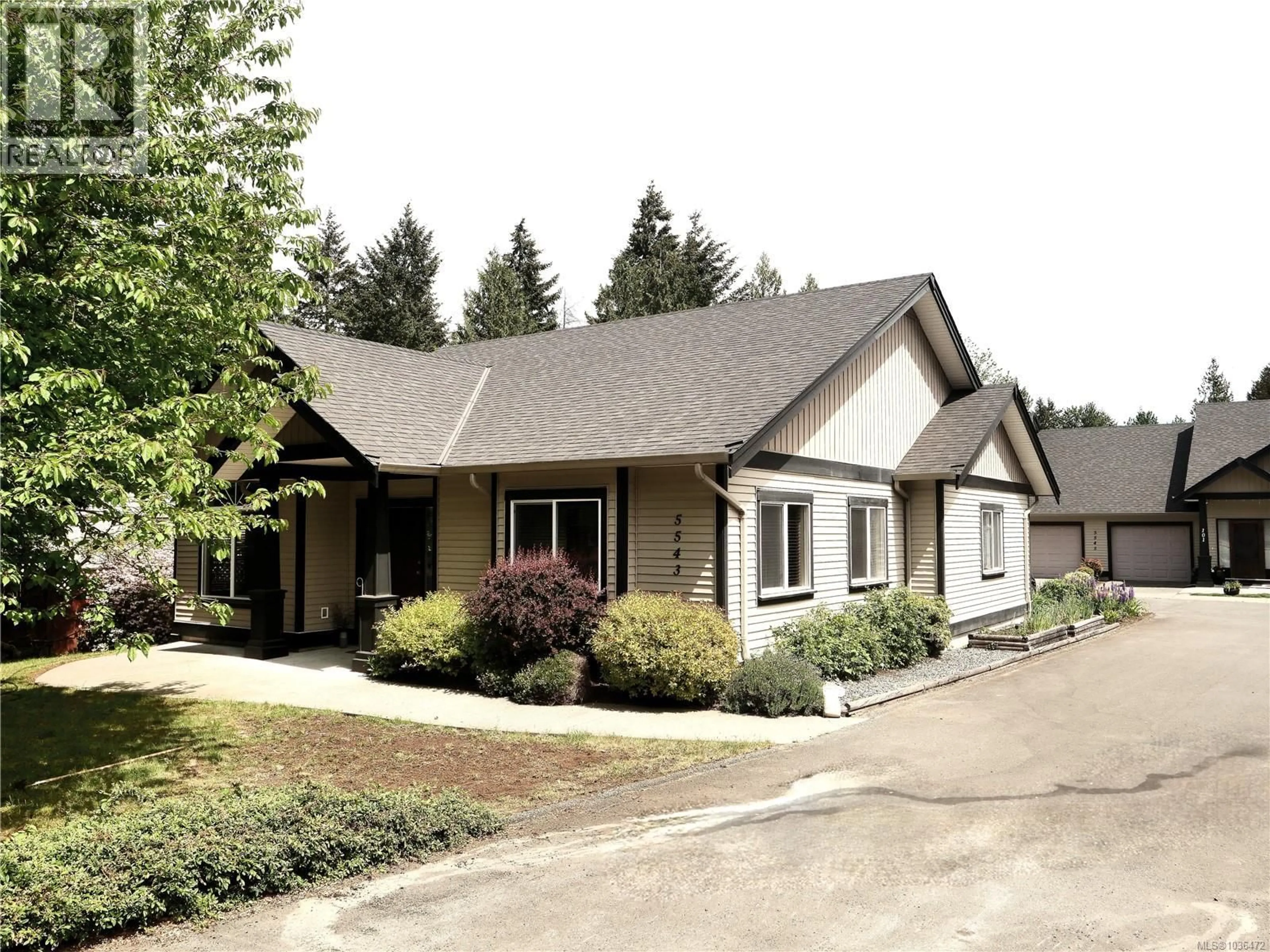 Home with vinyl exterior material, street for 5543 TURNER ROAD, Nanaimo British Columbia V9T5M4