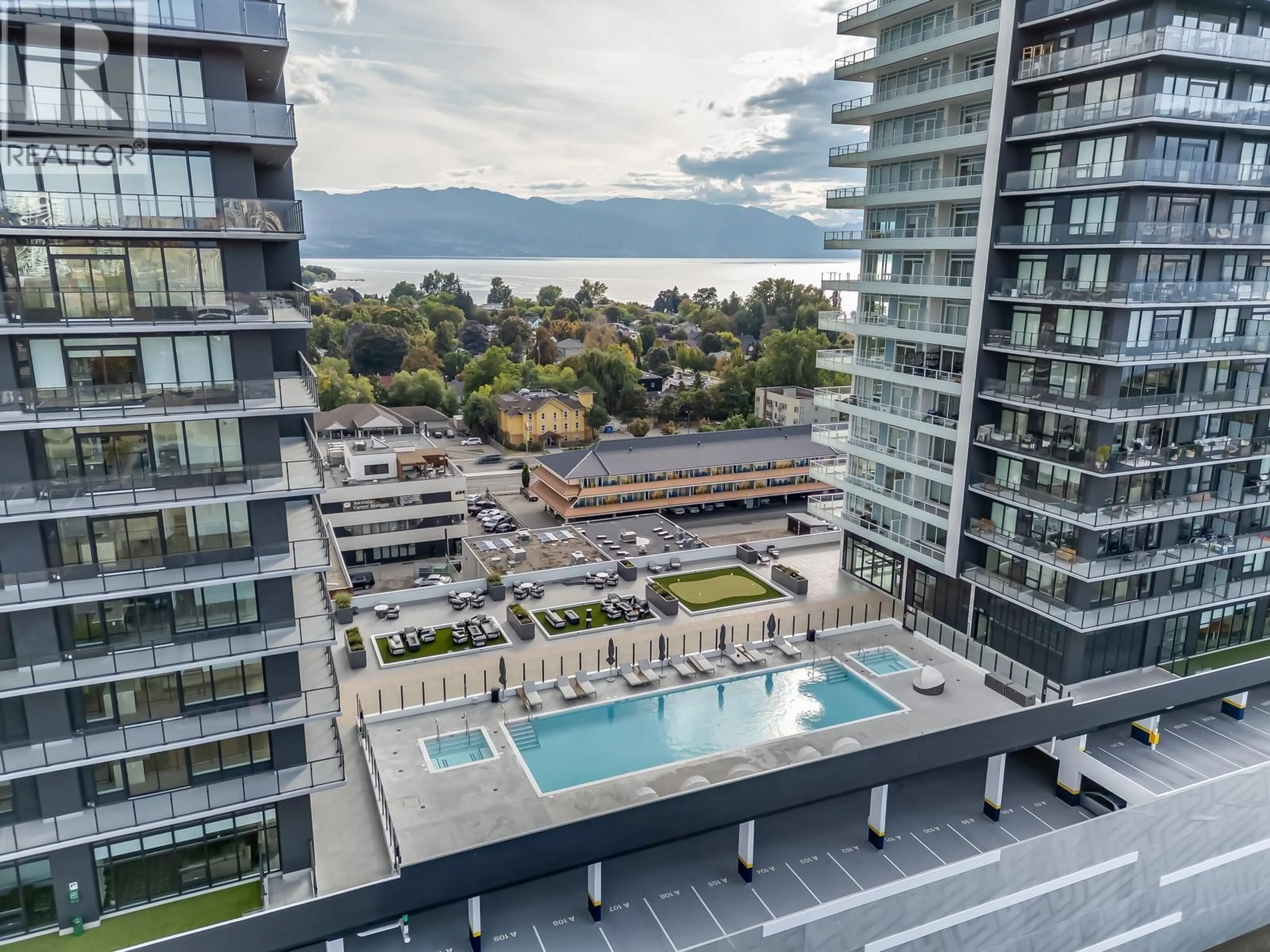 A pic from outside/outdoor area/front of a property/back of a property/a pic from drone, city buildings view from balcony for 1504 - 238 LEON AVENUE, Kelowna British Columbia V1Y6H9