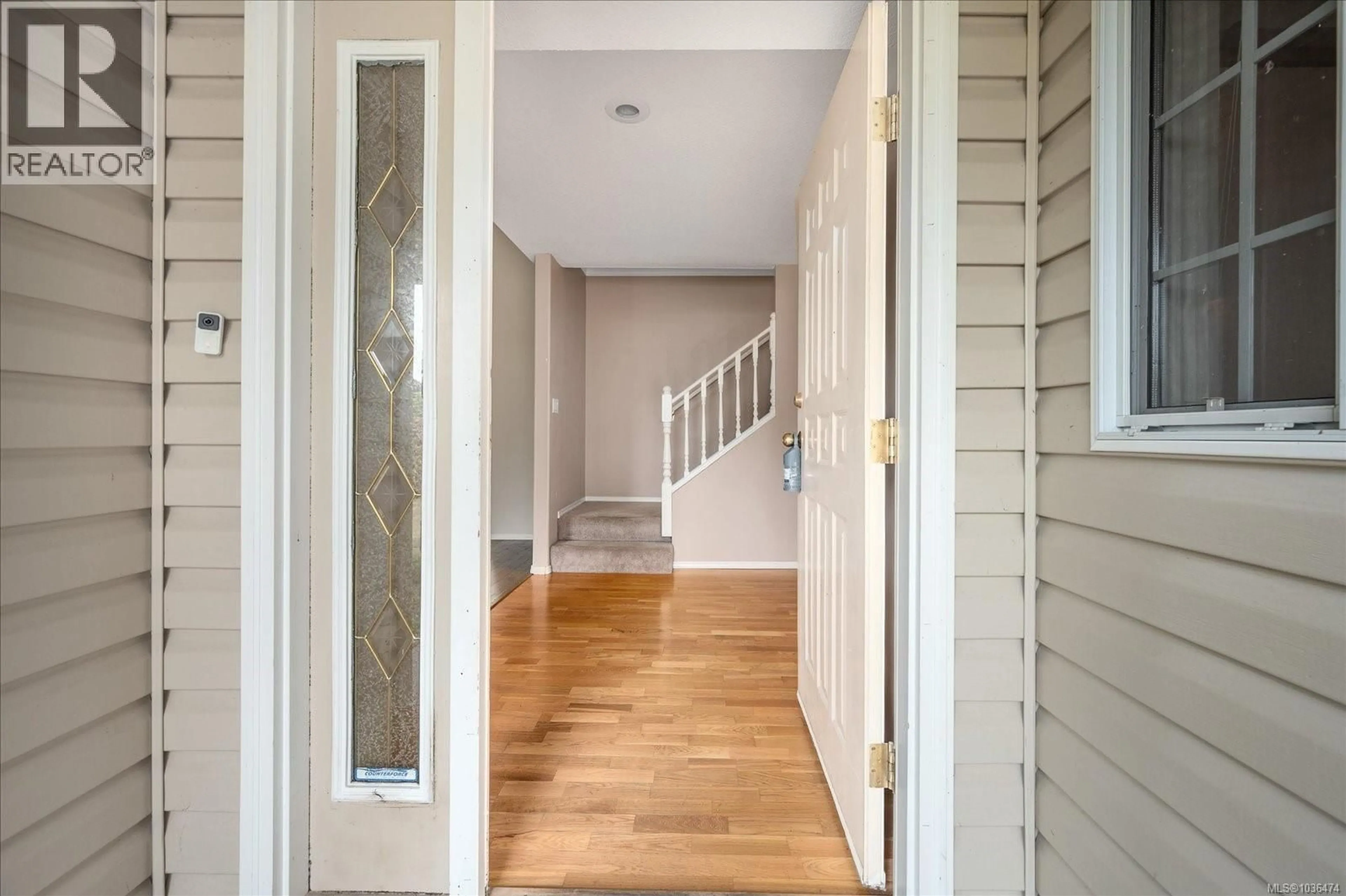 Indoor entryway for 6324 LASALLE ROAD, Nanaimo British Columbia V9V1N5
