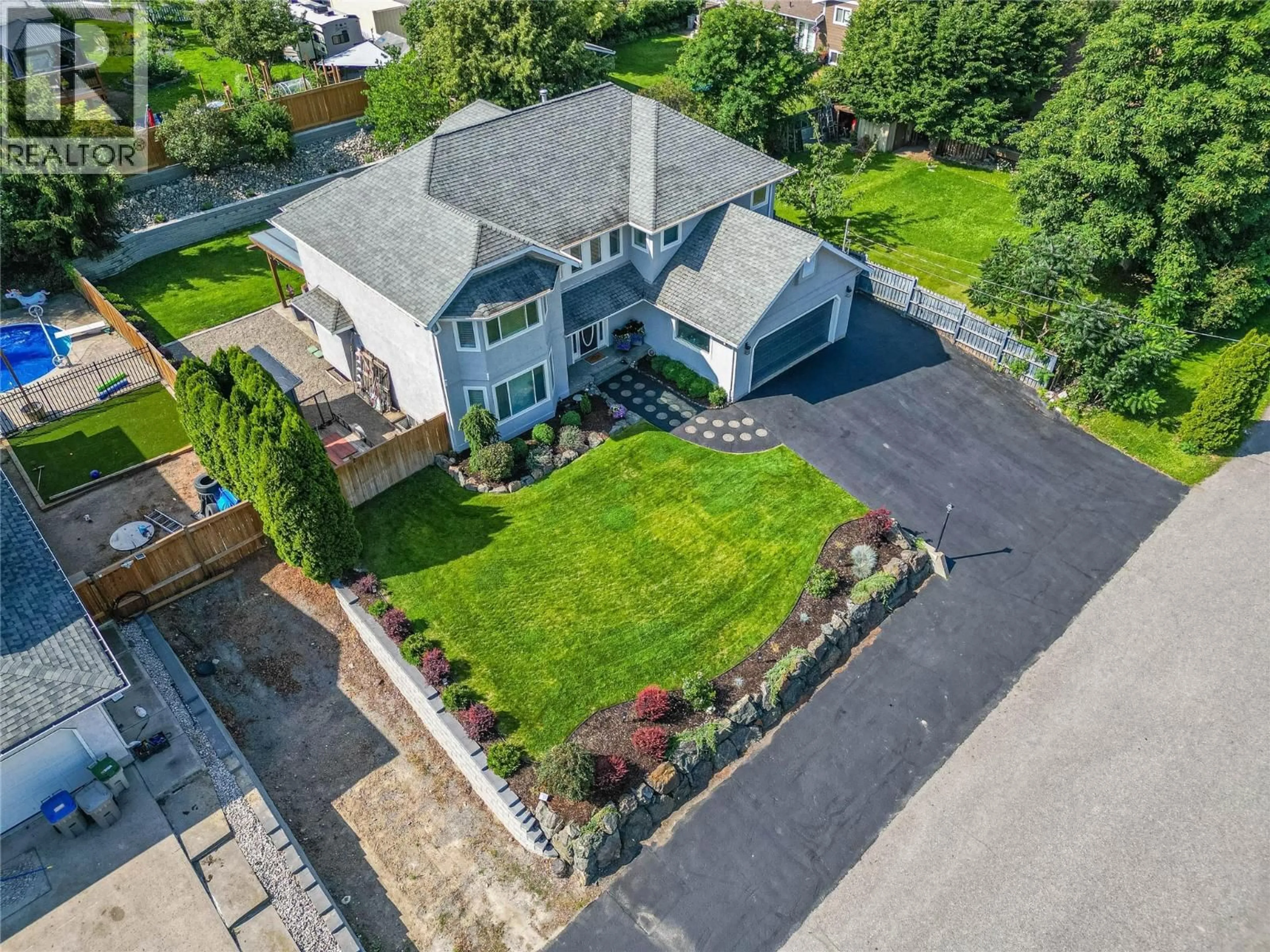 A pic from outside/outdoor area/front of a property/back of a property/a pic from drone, street for 5343 BOSTOCK PLACE, Kamloops British Columbia V2C6H8