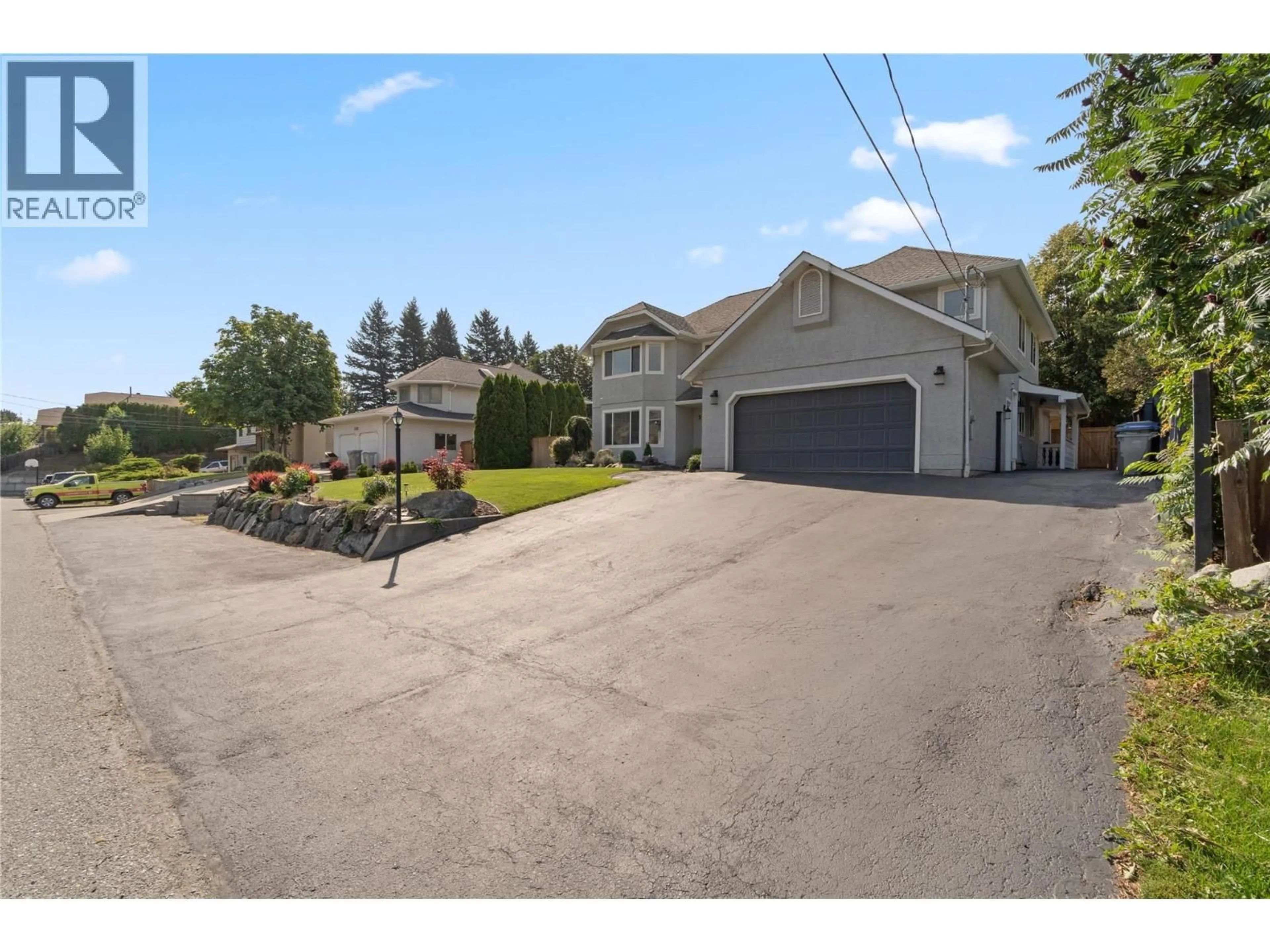 A pic from outside/outdoor area/front of a property/back of a property/a pic from drone, street for 5343 BOSTOCK PLACE, Kamloops British Columbia V2C6H8