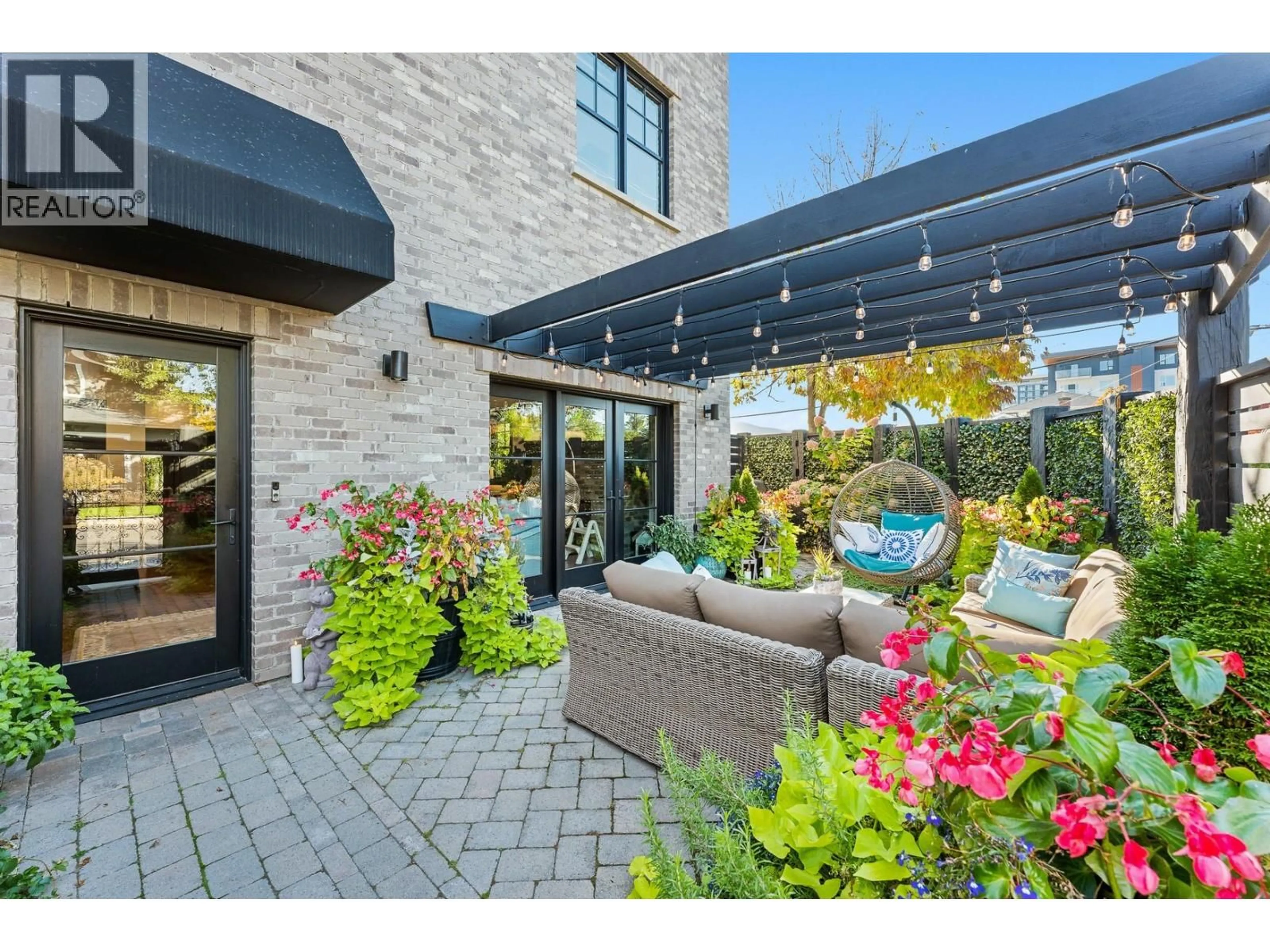 Patio, street for 2693 GORE STREET, Kelowna British Columbia V1Y5A5