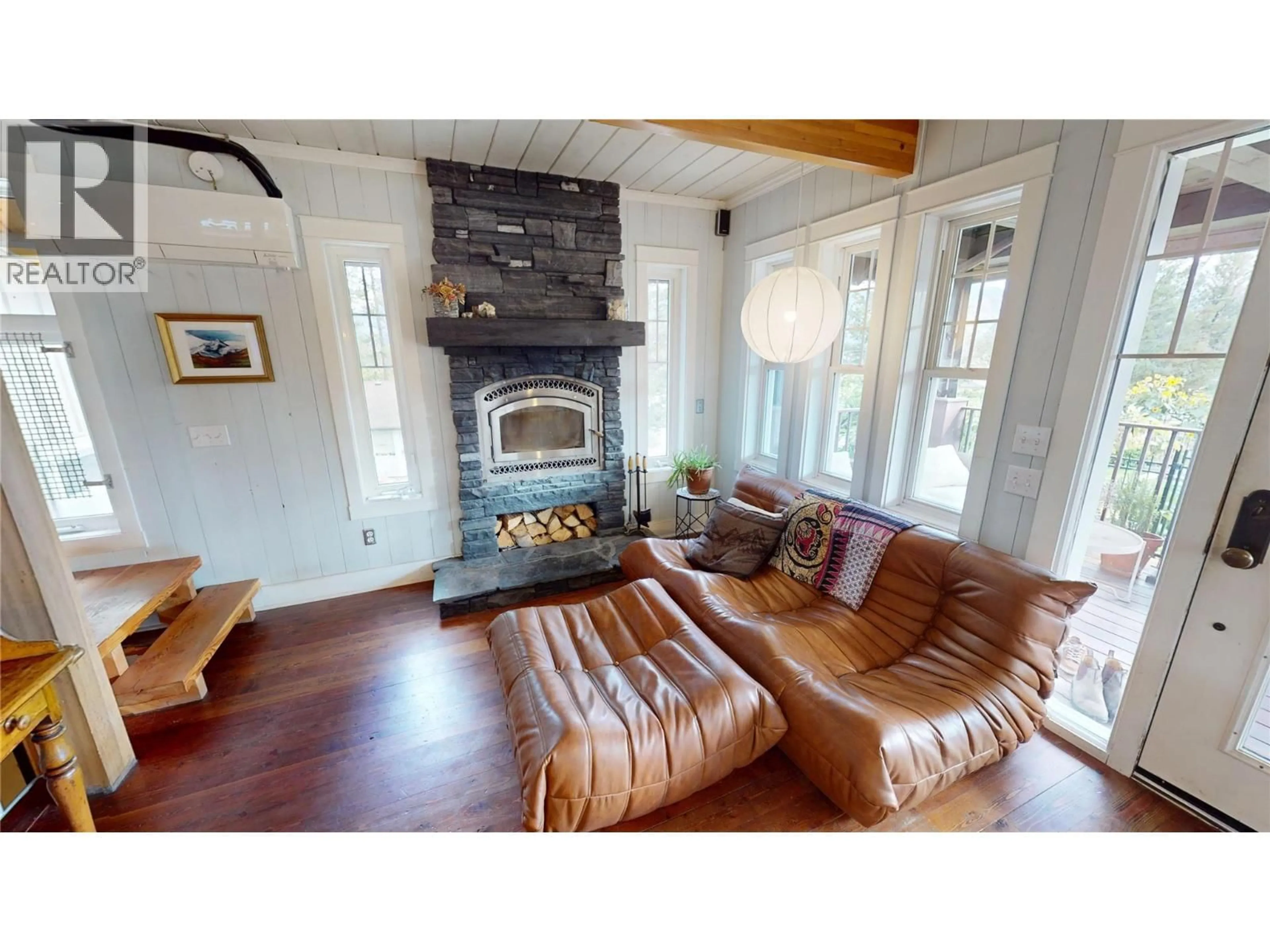 Living room with furniture, unknown for 1738 9TH AVENUE, Invermere British Columbia V0A1K0