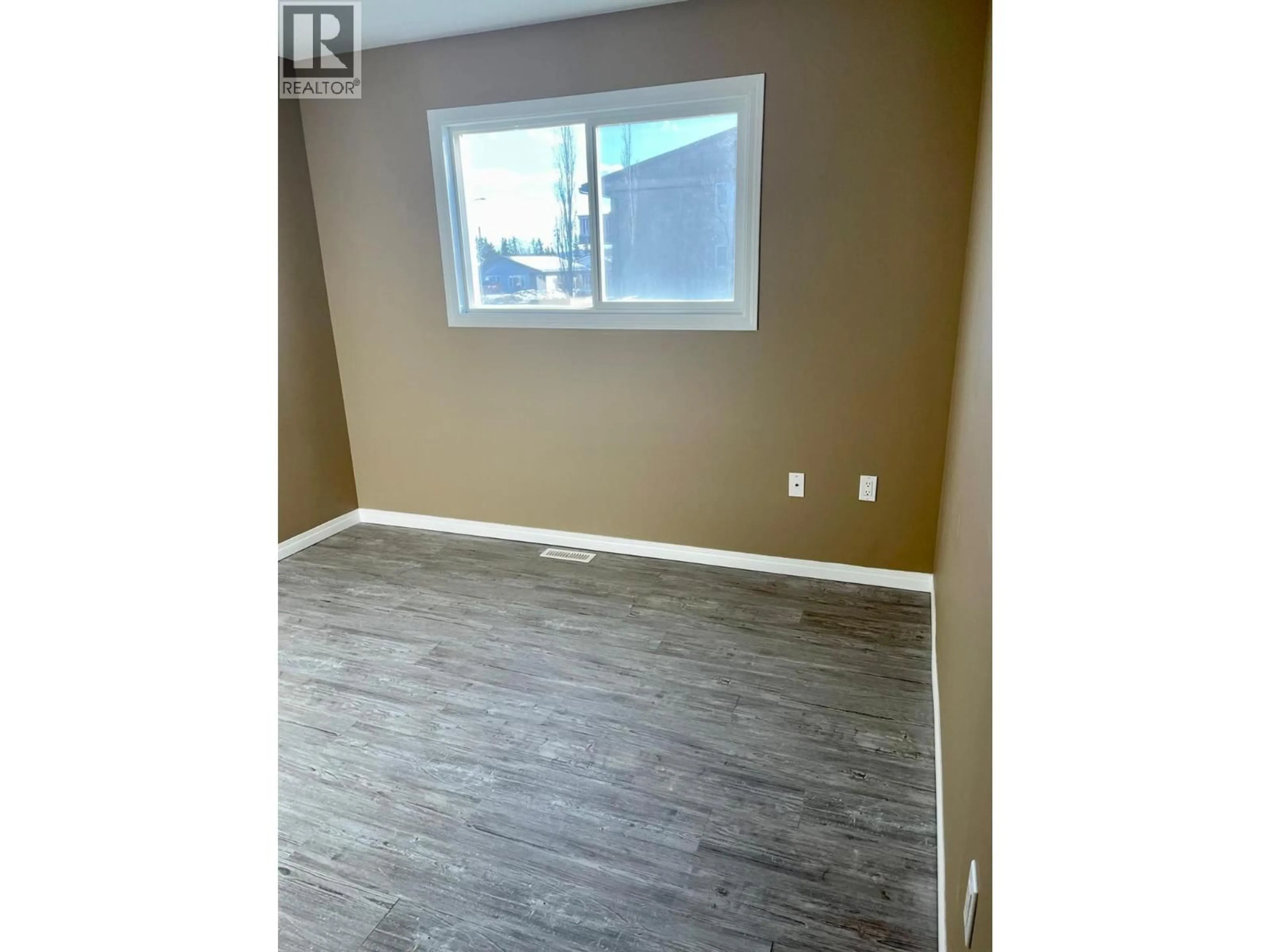A pic of a room for 3 - 801 96 AVENUE, Dawson Creek British Columbia V1G0C5
