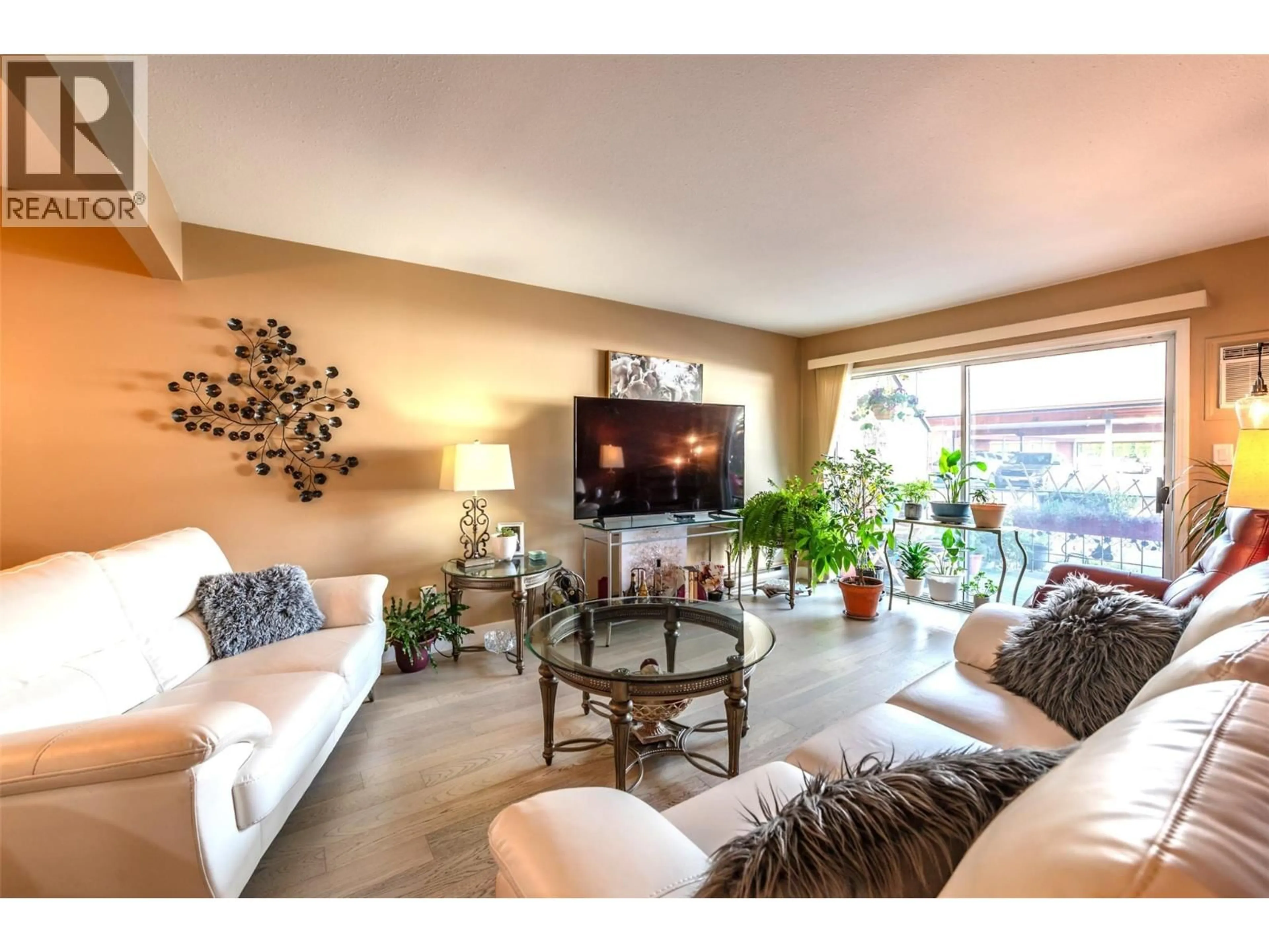 Living room with furniture, unknown for 104 - 337 MCKINNEY ROAD, Oliver British Columbia V0H1T3