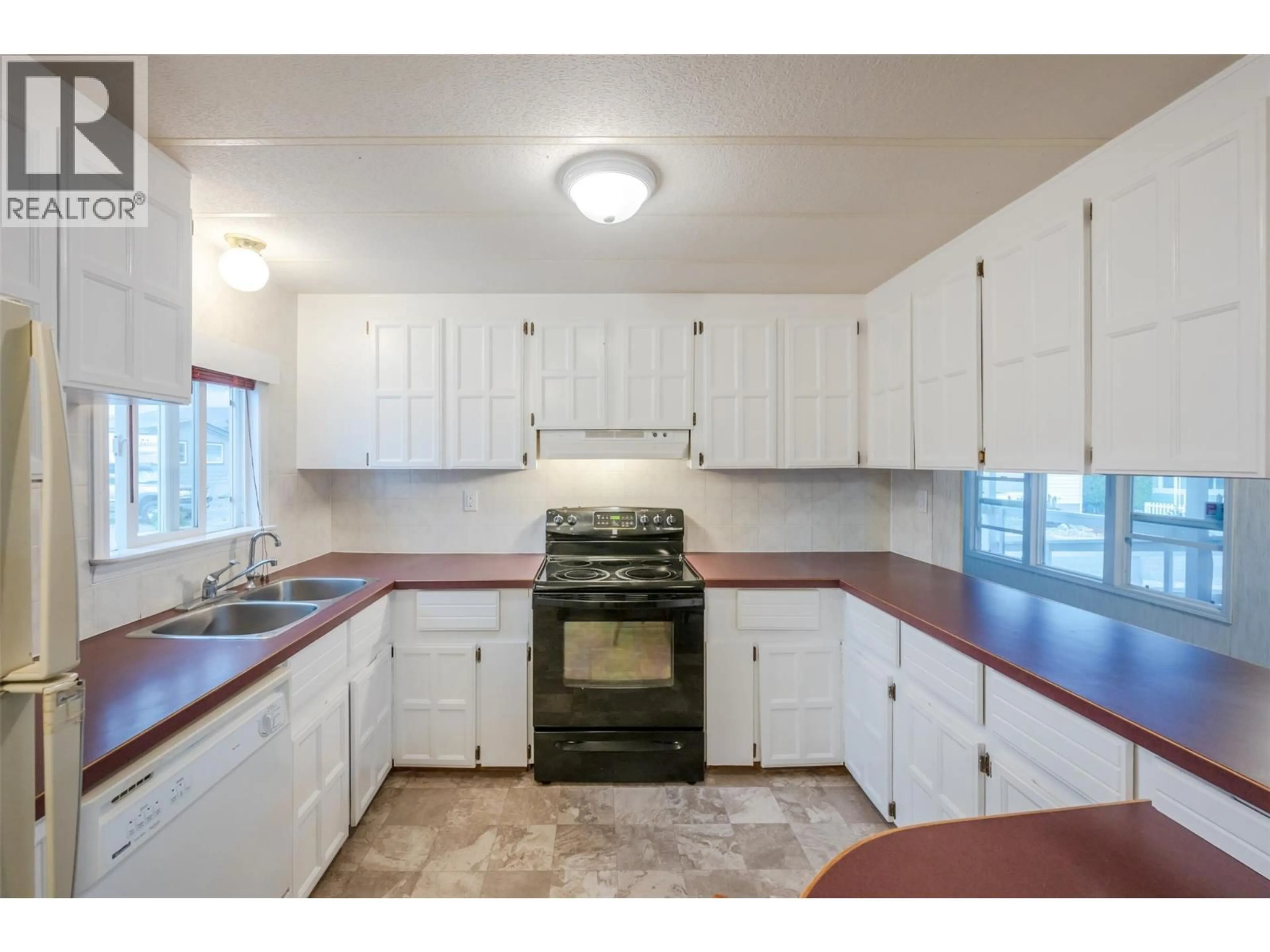 Standard kitchen, ceramic/tile floor for 28 - 6601 TUCELNUIT DRIVE, Oliver British Columbia V0H1T3