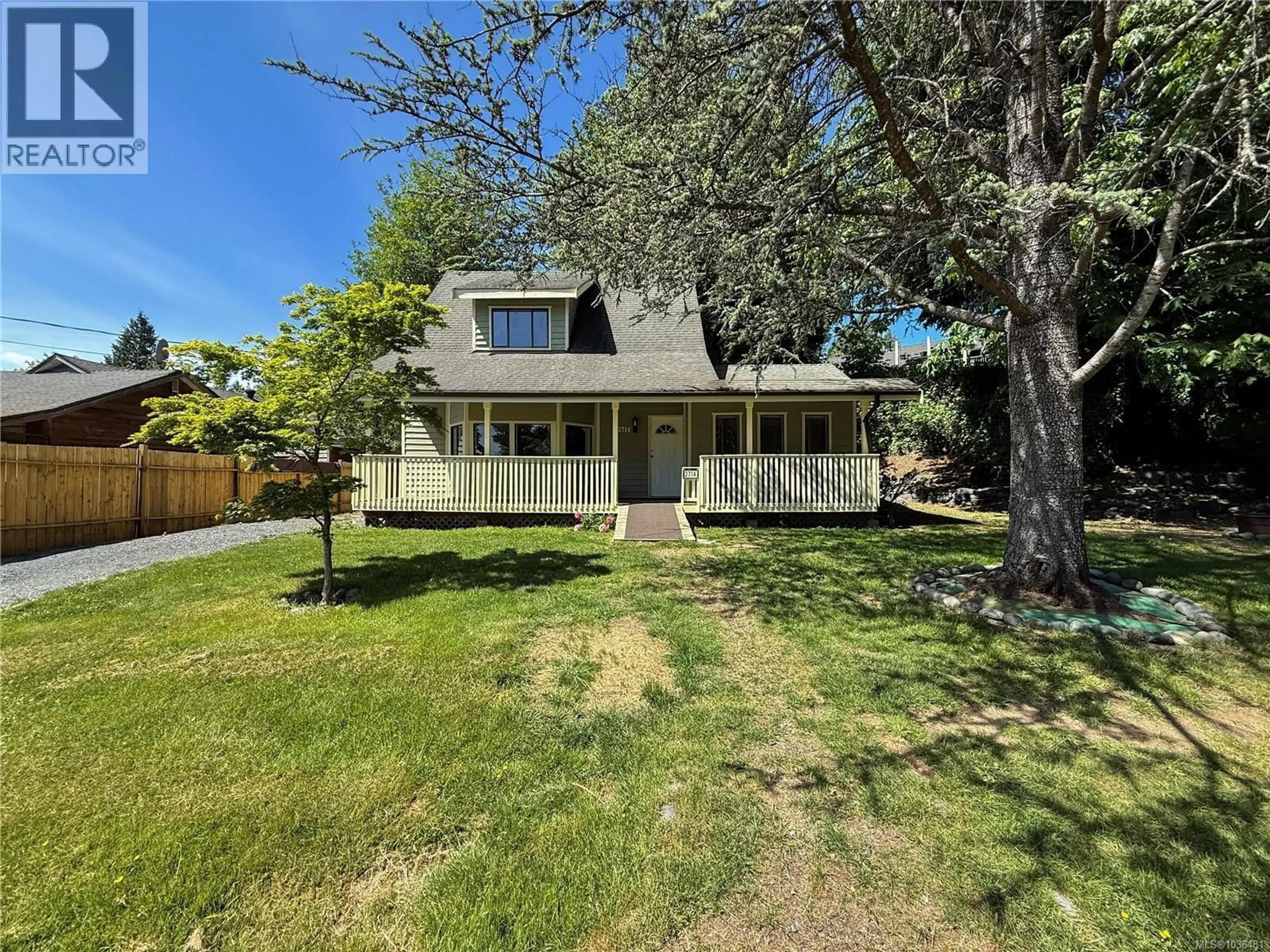 A pic from outside/outdoor area/front of a property/back of a property/a pic from drone, street for 2714 VALLEJO ROAD, Campbell River British Columbia V9W4W7