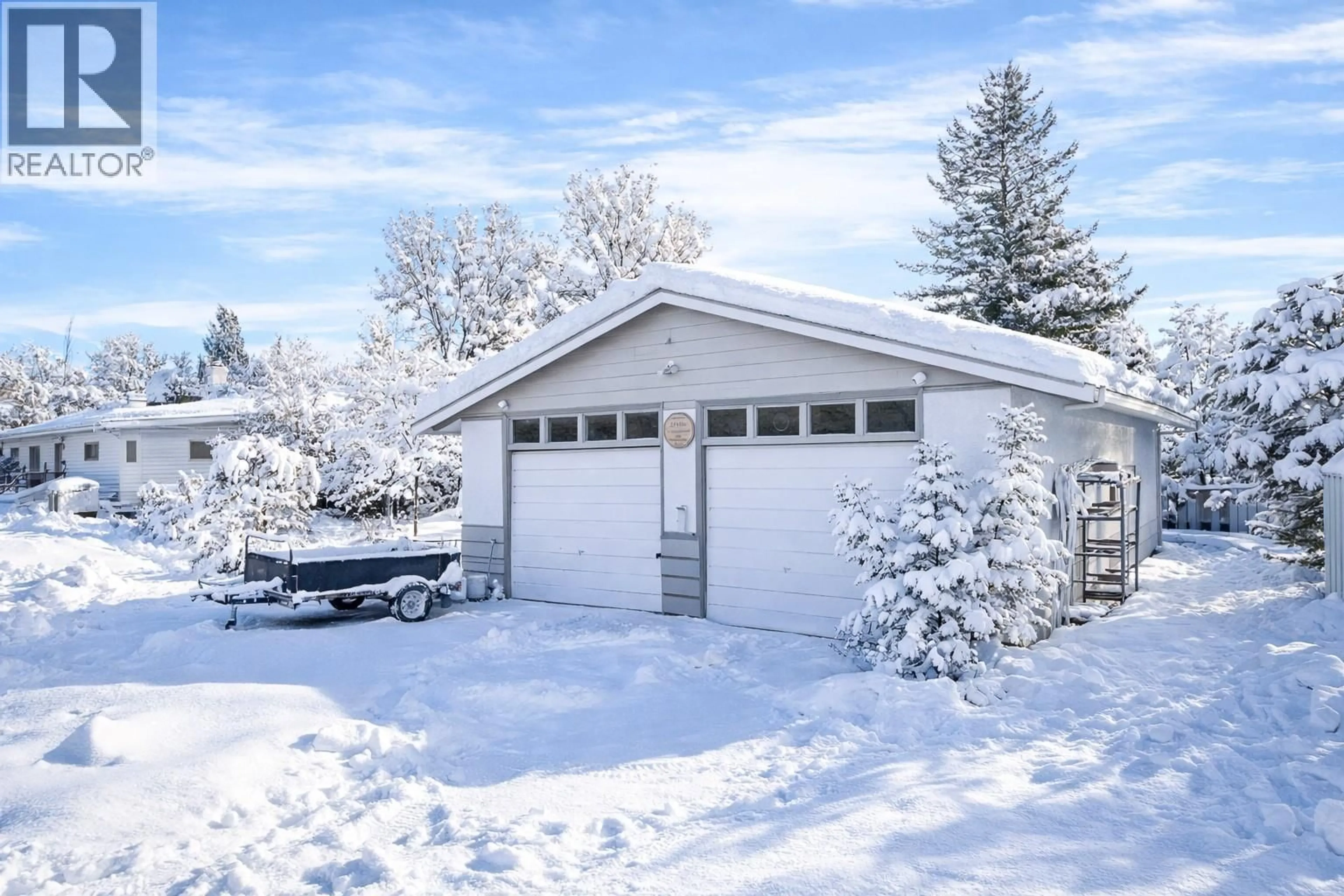 Indoor garage for 2498 CHAPMAN STREET, Merritt British Columbia V1K1J7