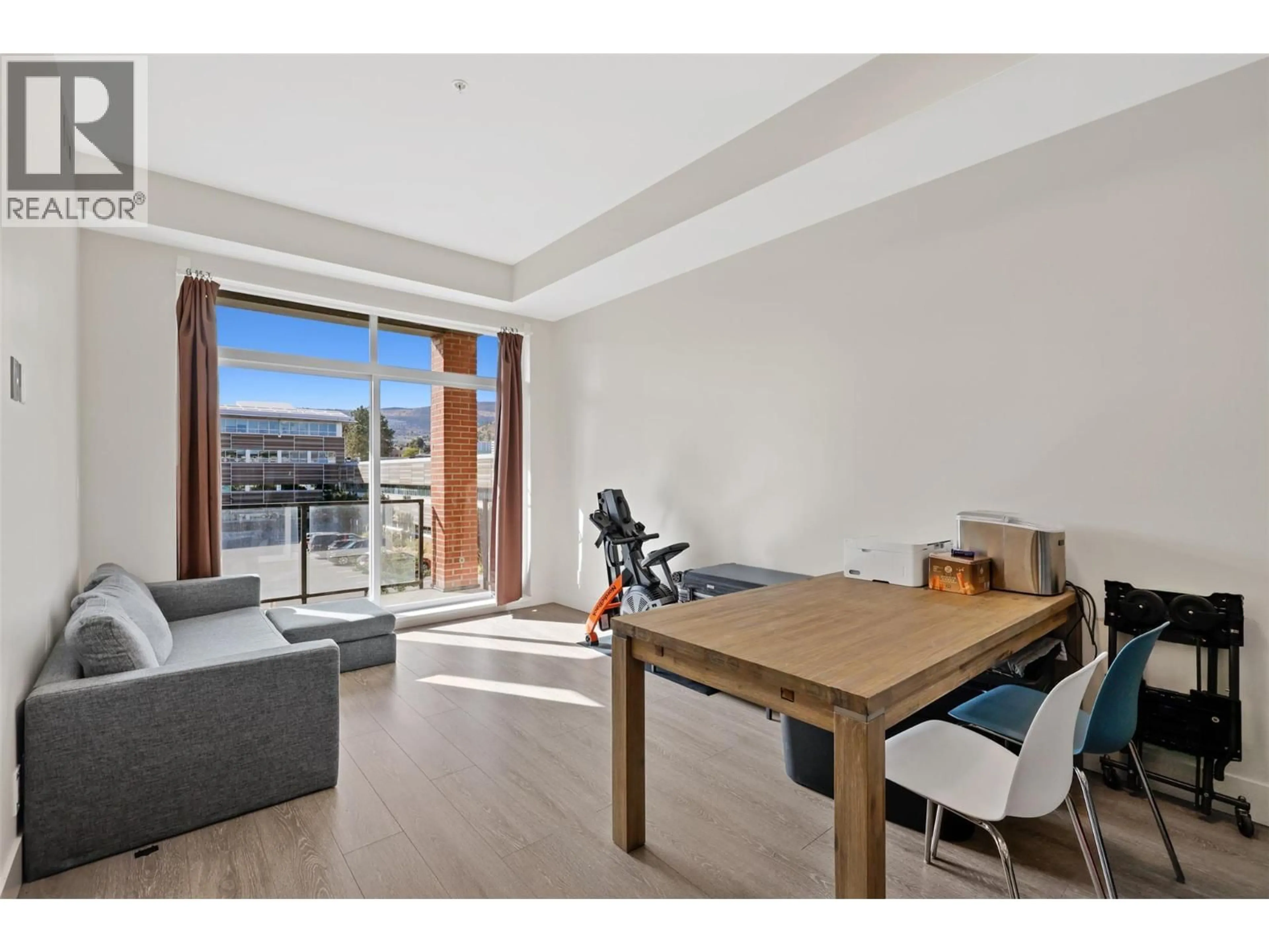 A pic of a room for 308 - 885 UNIVERSITY DRIVE, Kamloops British Columbia V2C0K2