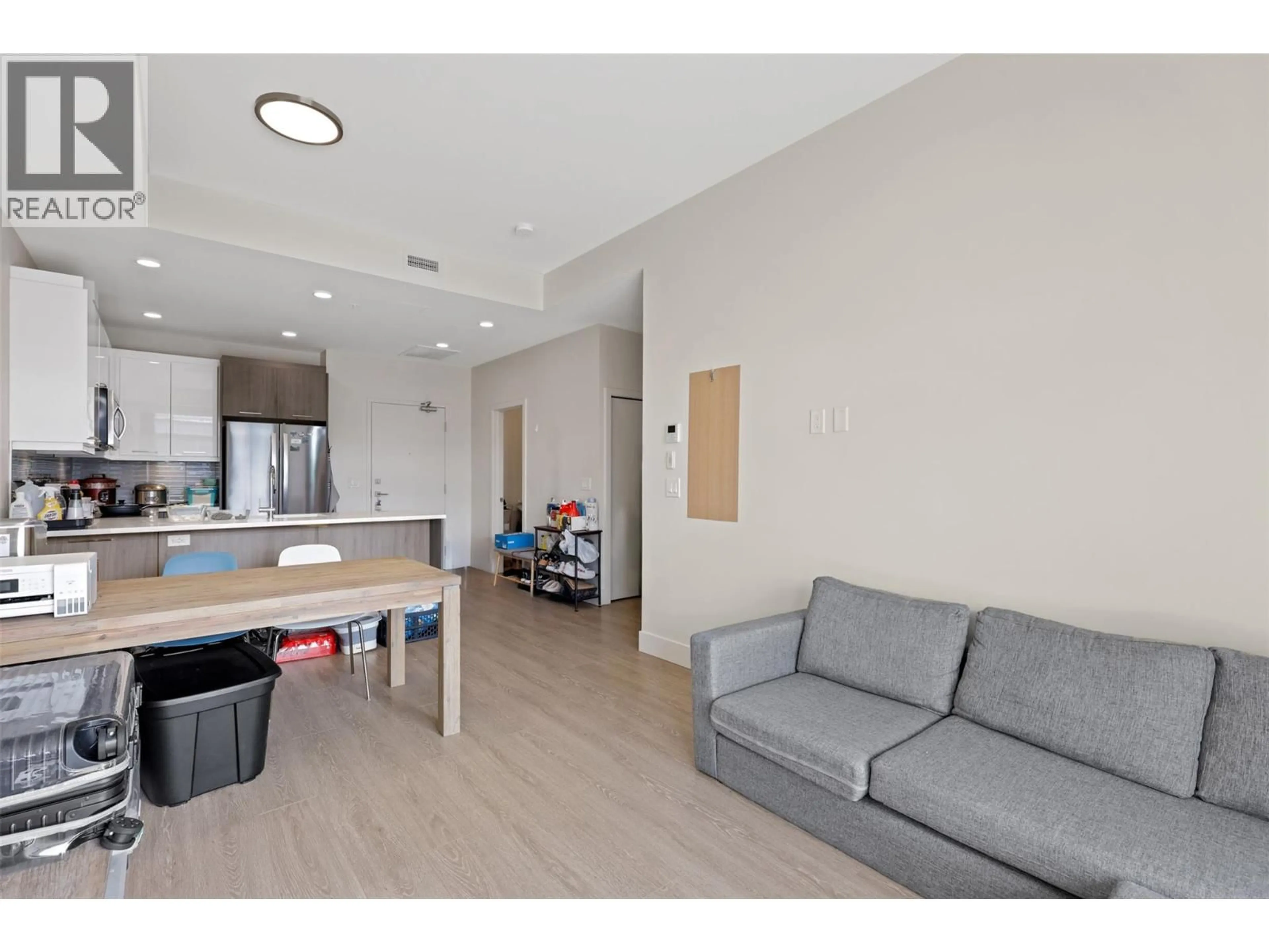 A pic of a room for 308 - 885 UNIVERSITY DRIVE, Kamloops British Columbia V2C0K2