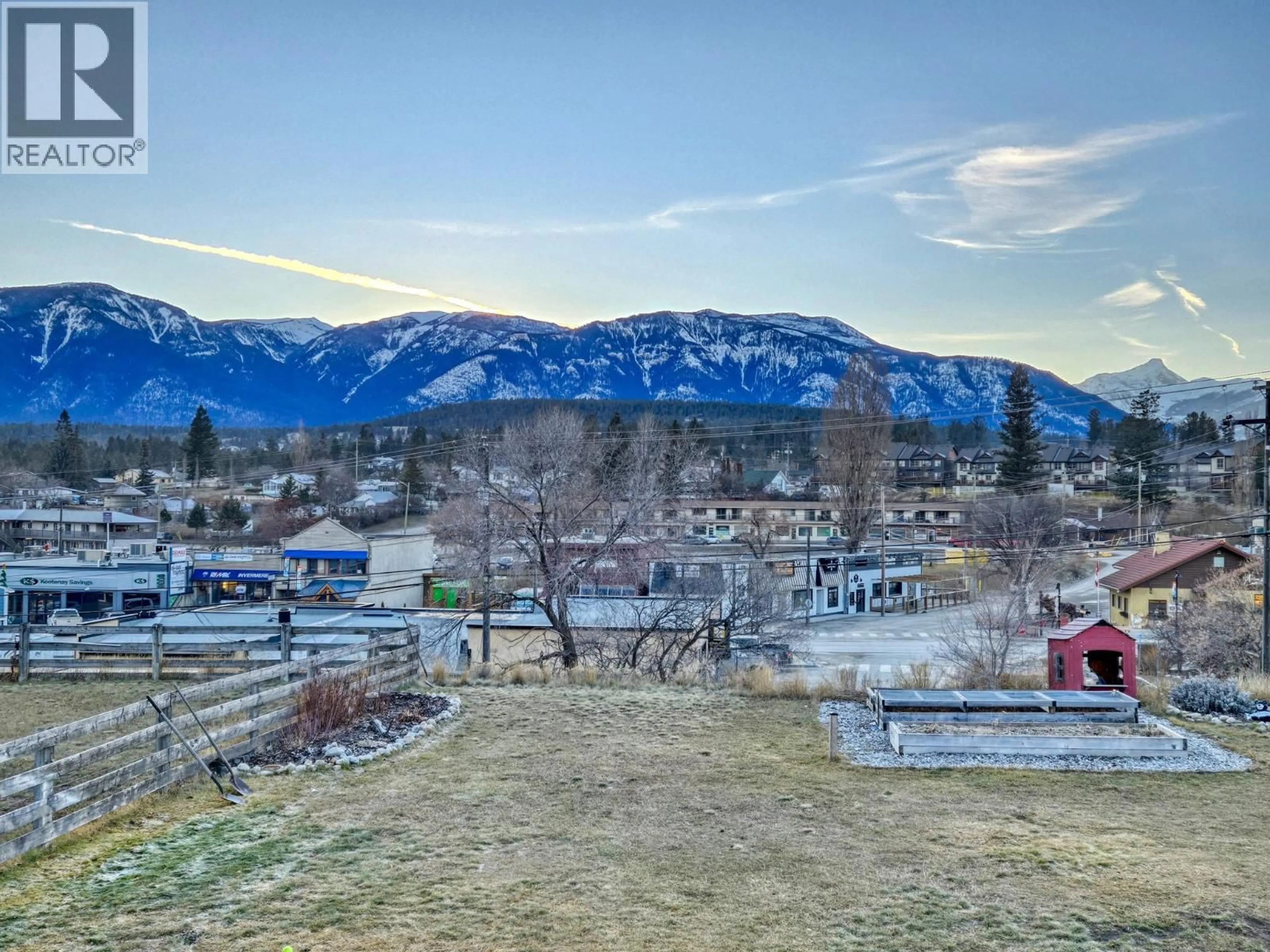 A pic from outside/outdoor area/front of a property/back of a property/a pic from drone, mountain view for 918 5TH AVENUE, Invermere British Columbia V0A1K0