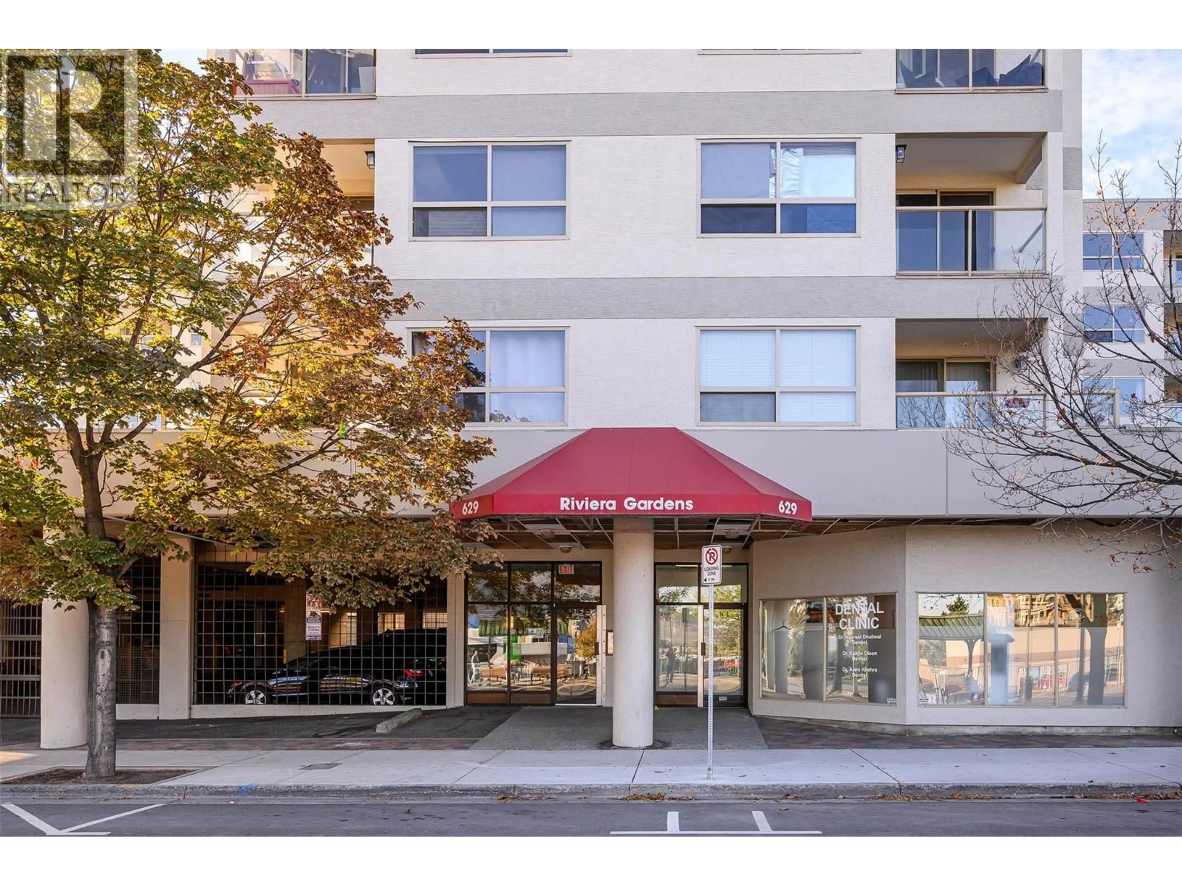 Indoor foyer for 402 - 629 LANSDOWNE STREET, Kamloops British Columbia V2C1Y6