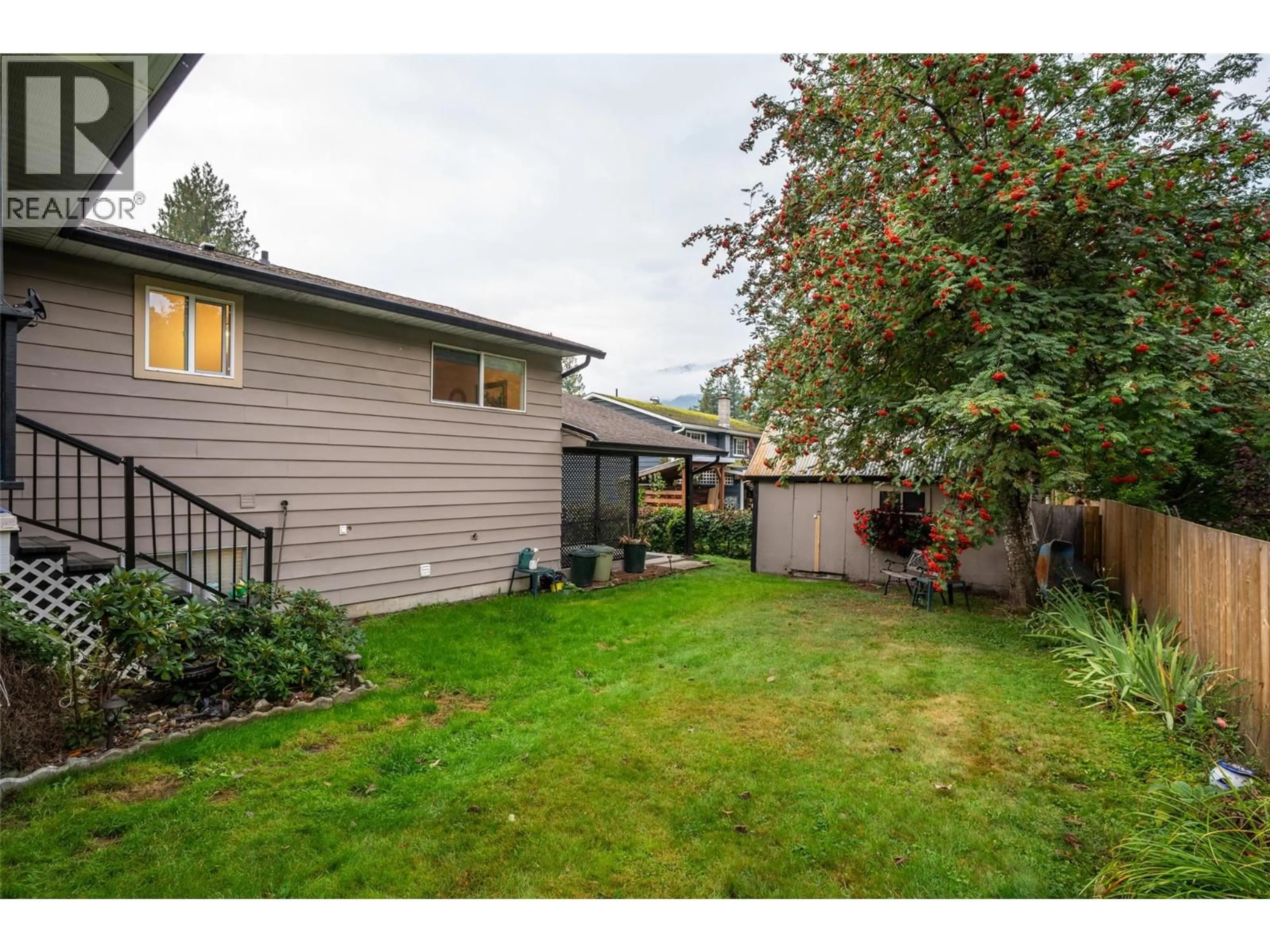 Patio, unknown for 1819 DALLAS ROAD, Revelstoke British Columbia V0E2S0