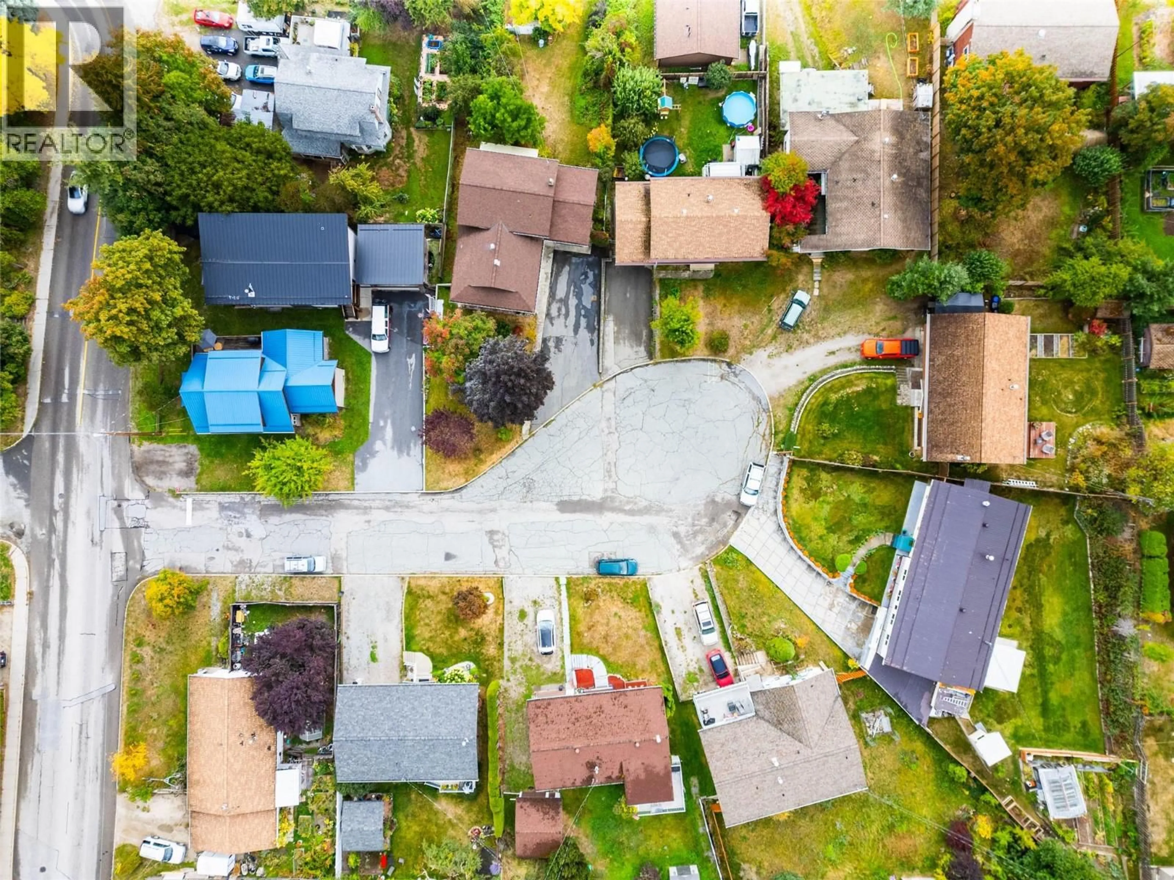 A pic from outside/outdoor area/front of a property/back of a property/a pic from drone, street for 1709 SLOCAN CRESCENT, Nelson British Columbia V1L5V6
