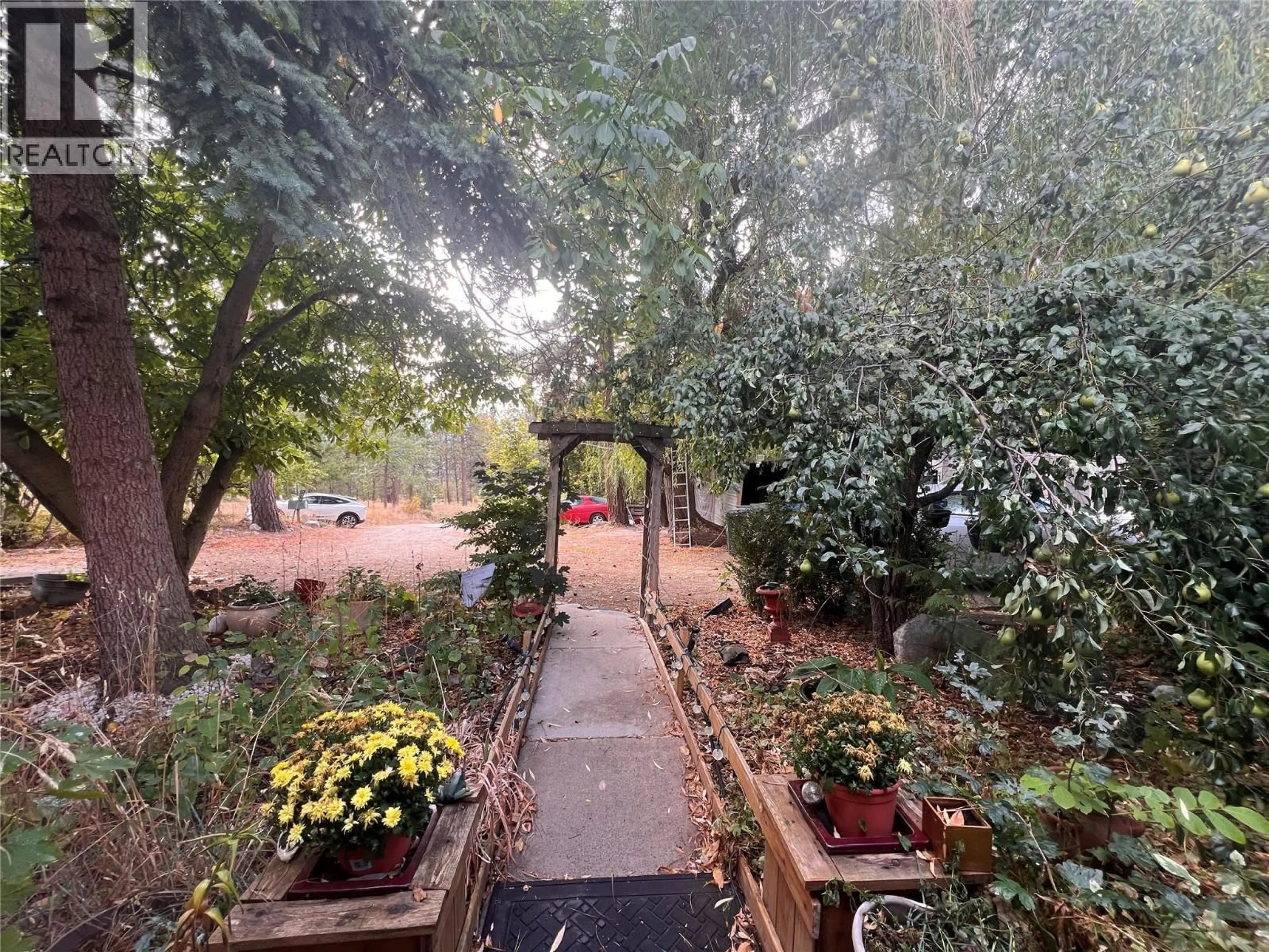 Patio, forest/trees view for 4976 NASH STREET, Peachland British Columbia V0H1X8