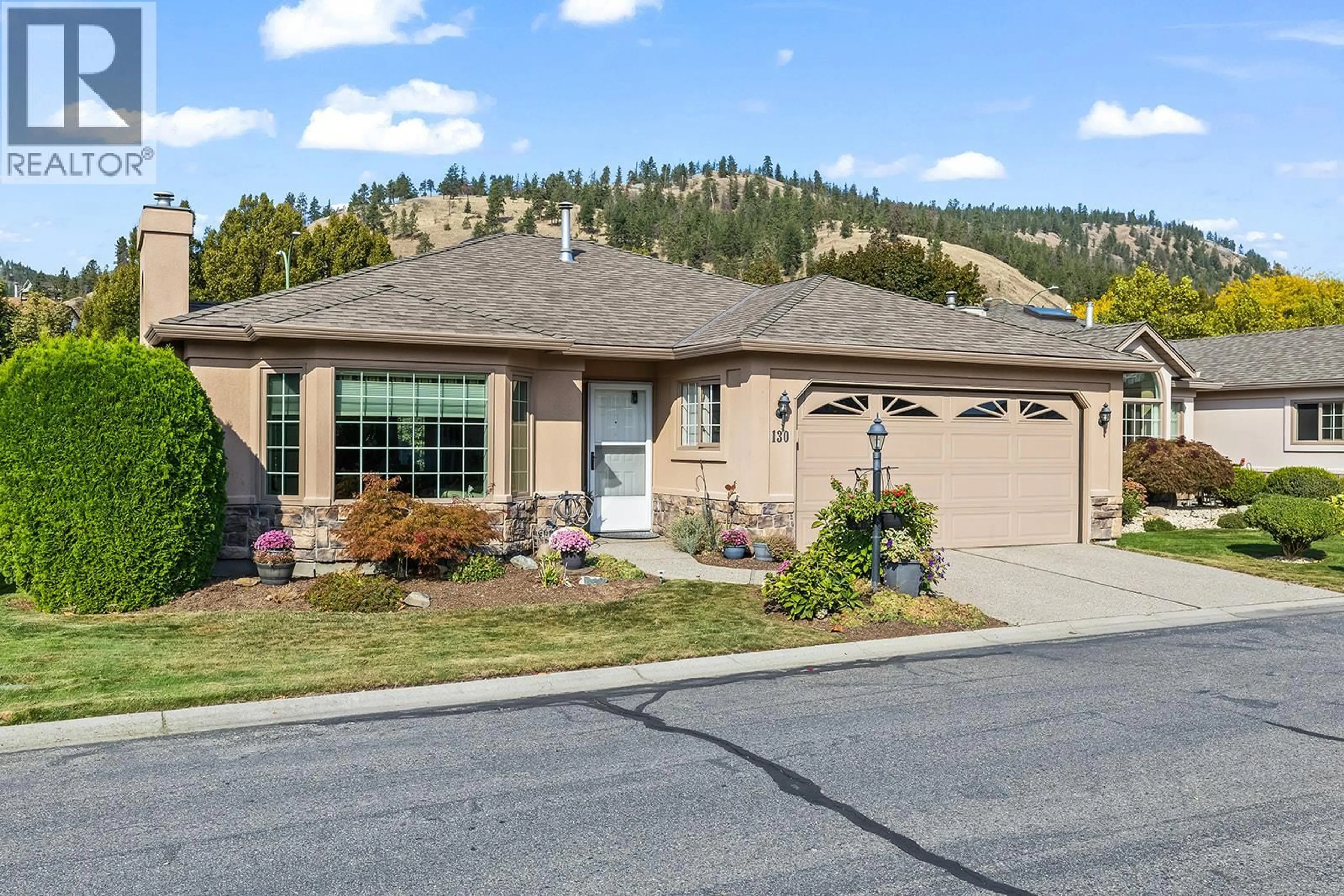 Home with vinyl exterior material, mountain view for 130 - 595 YATES ROAD, Kelowna British Columbia V1V1P8