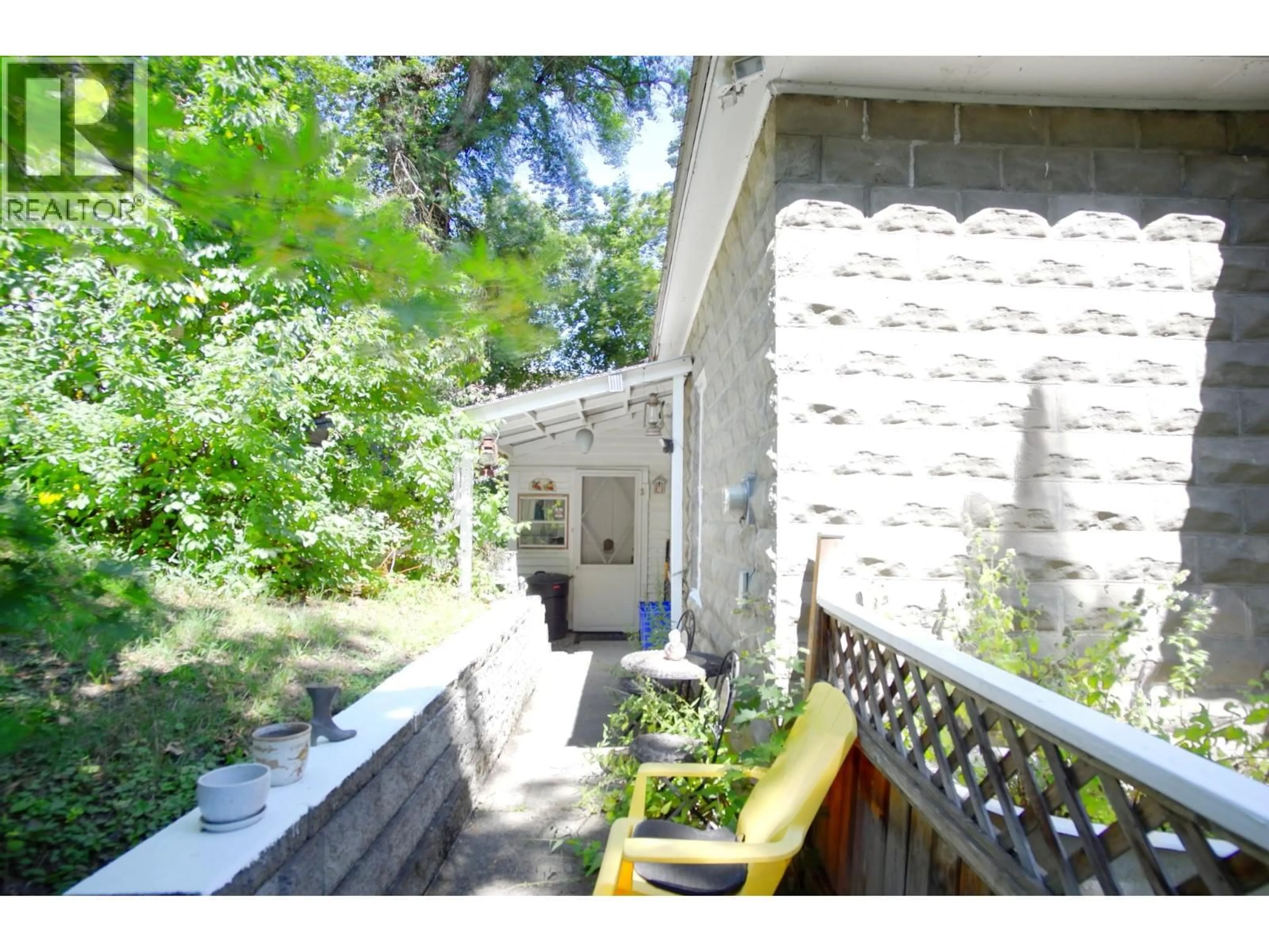 Patio, street for 117 CLIFFVIEW DRIVE, Enderby British Columbia V0E1V1