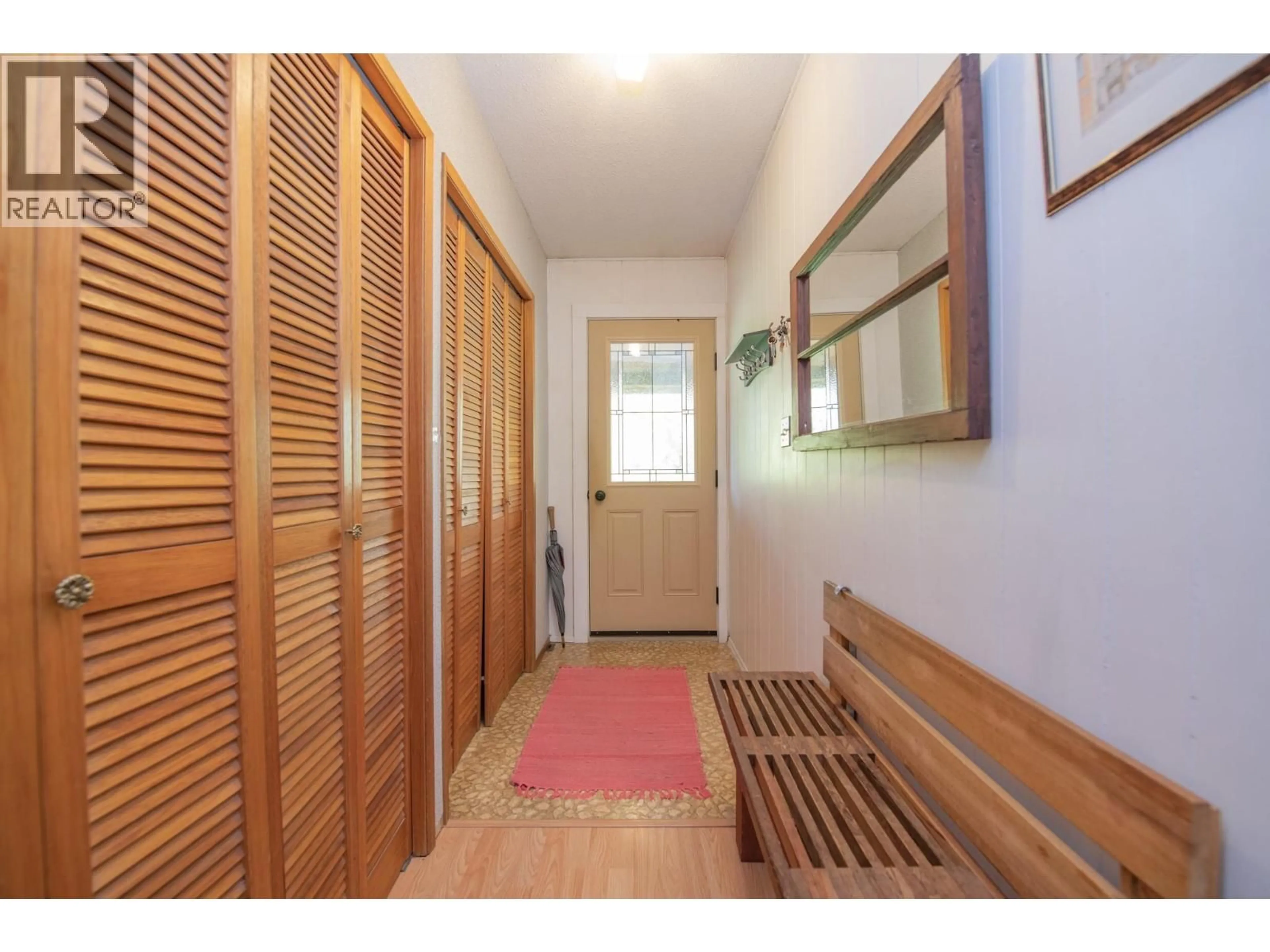 Indoor entryway for 3144 CREIGHTON VALLEY ROAD, Cherryville British Columbia V0E2G3