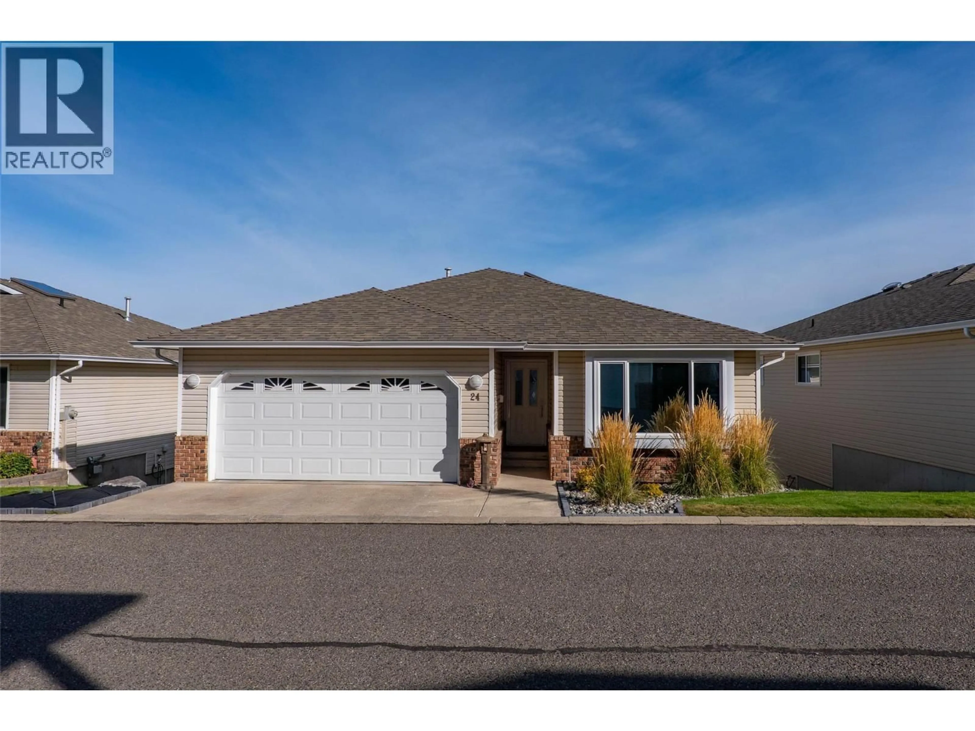 Home with vinyl exterior material, street for 24 - 2030 VAN HORNE DRIVE, Kamloops British Columbia V1S1P6