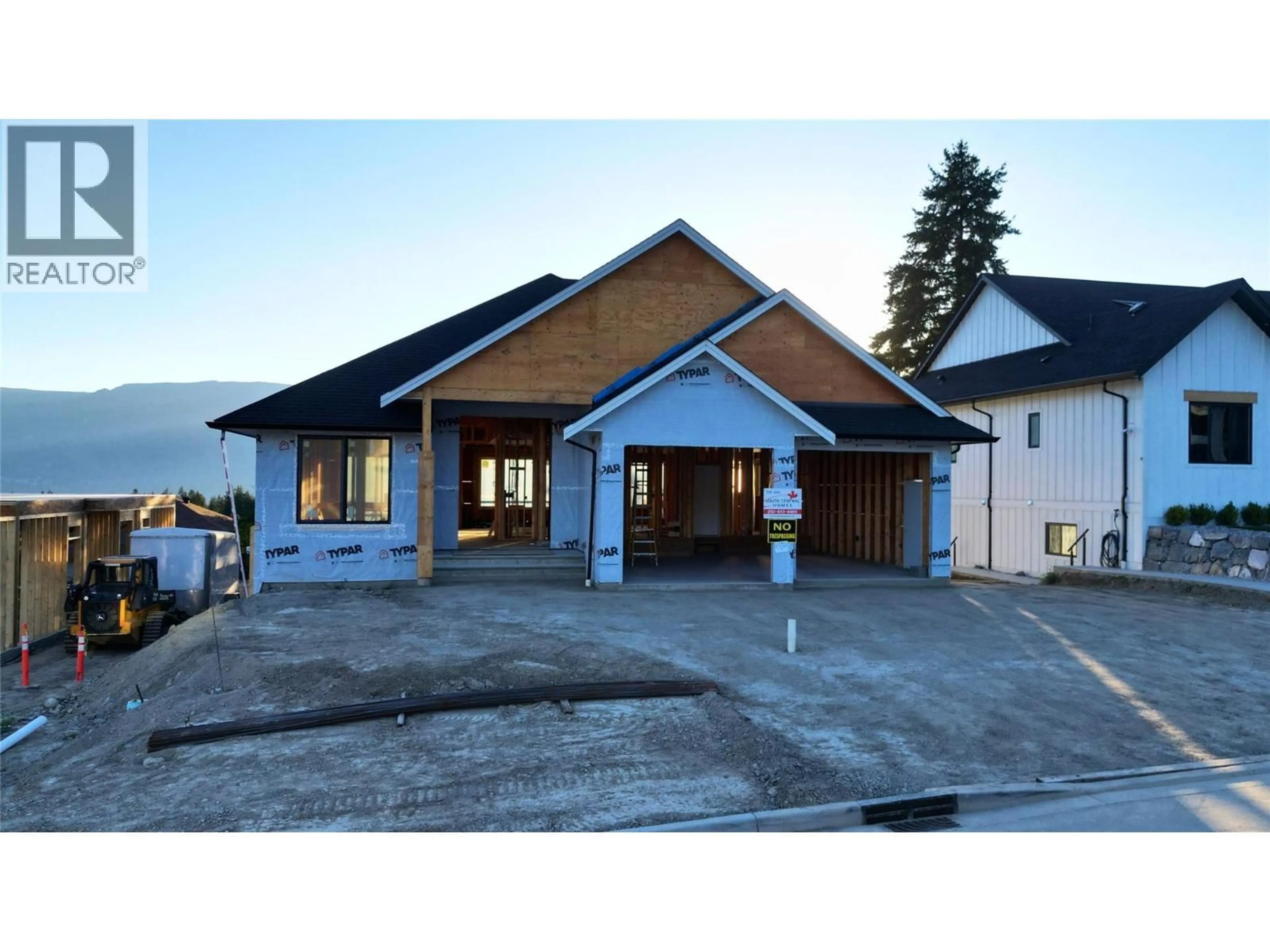 Unknown for 1905 35 STREET NORTHEAST, Salmon Arm British Columbia V1E1M9
