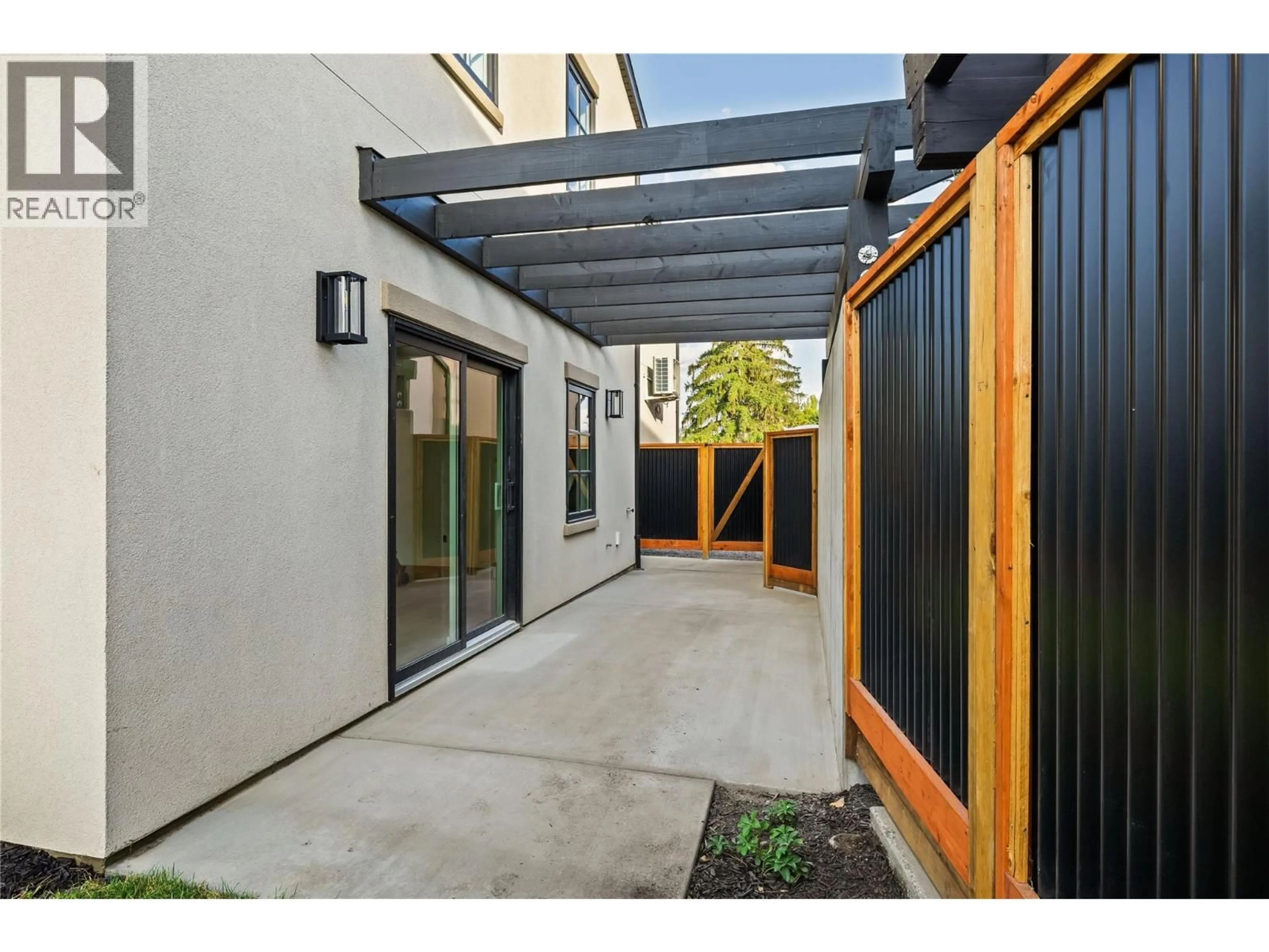 Patio, street for 2 - 2957 CONLIN COURT, Kelowna British Columbia V1Y7S7