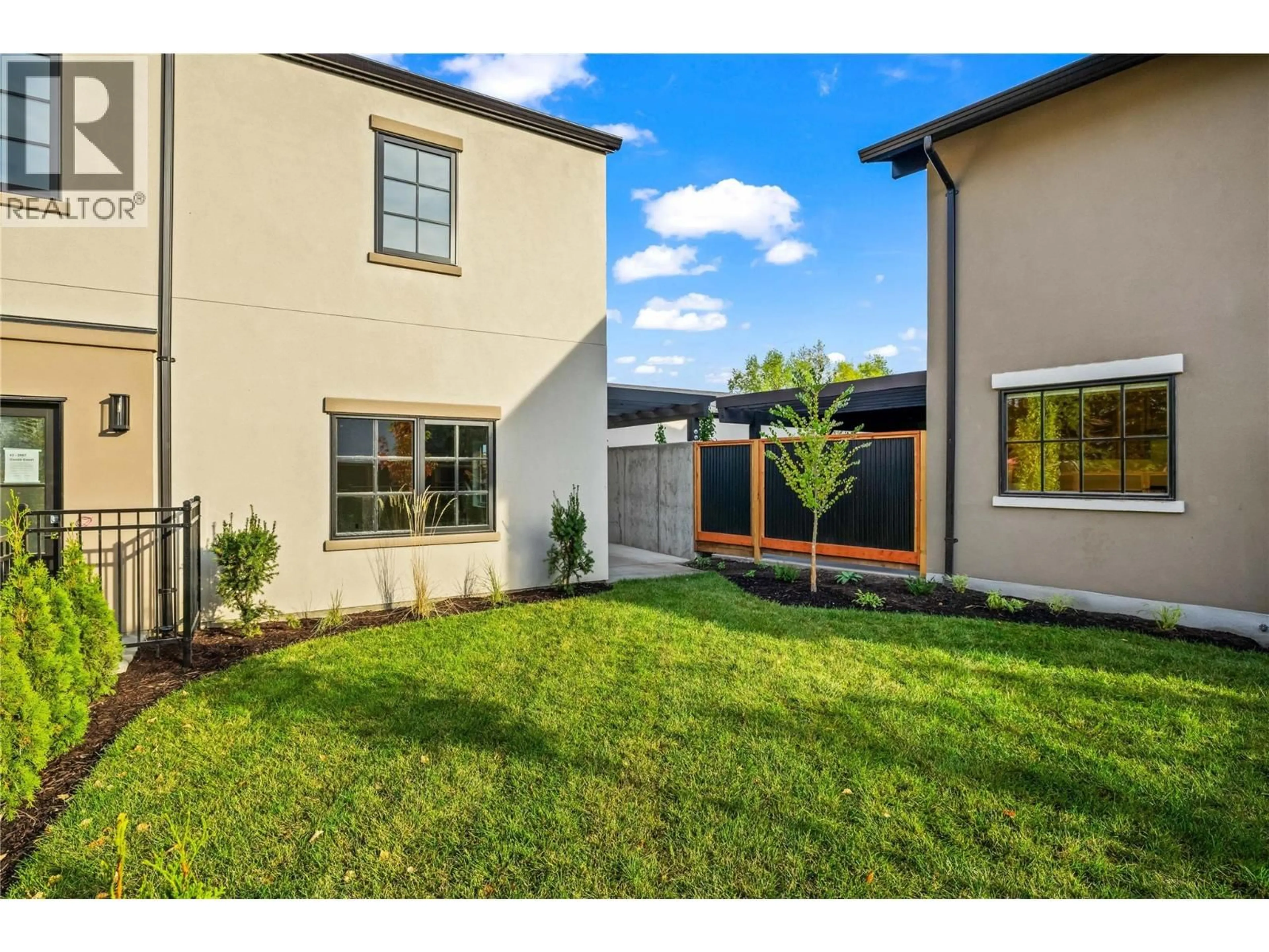Unknown for 2 - 2957 CONLIN COURT, Kelowna British Columbia V1Y7S7