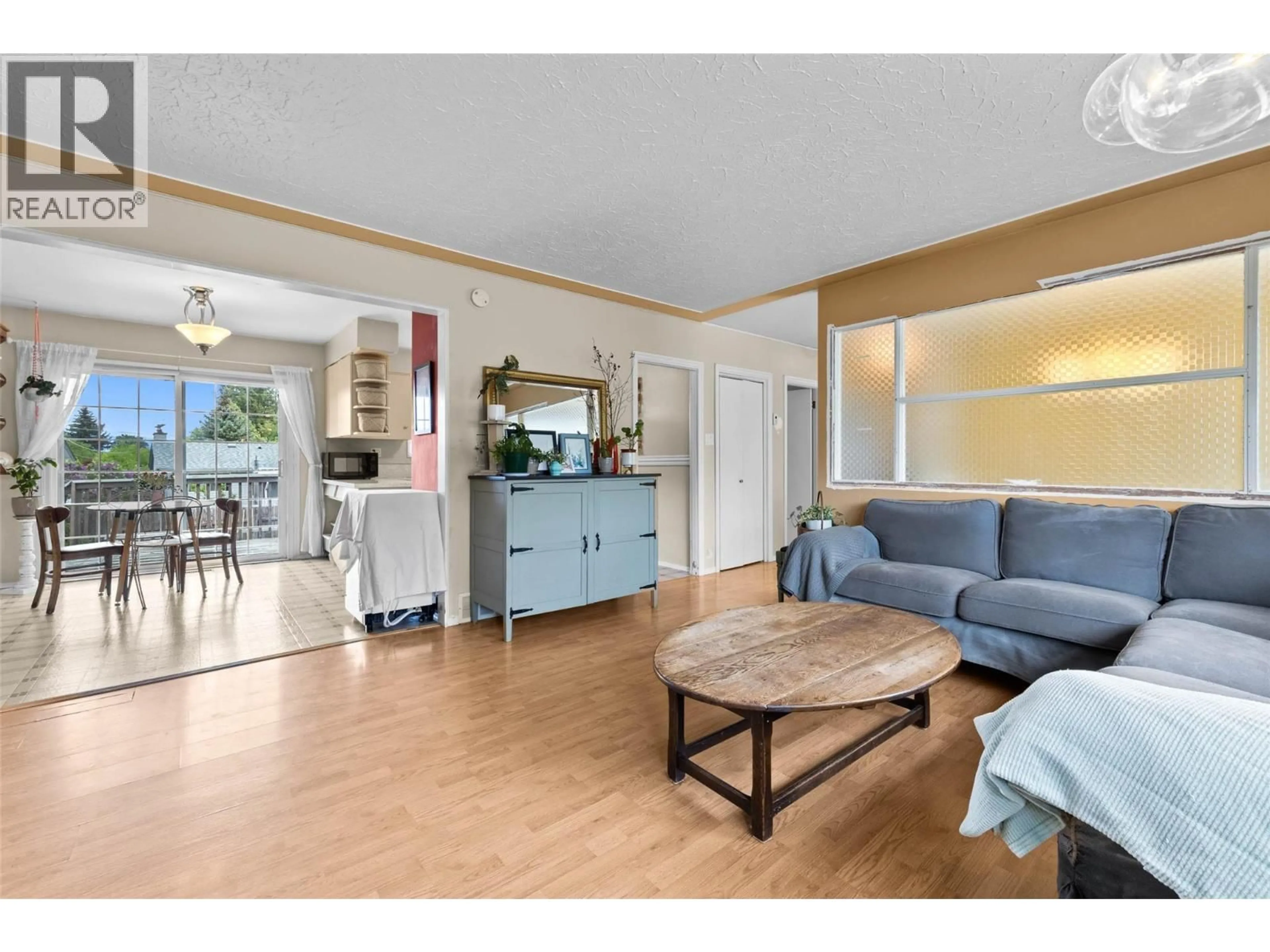 Living room with furniture, wood/laminate floor for 229 BIRCH STREET, Chase British Columbia V0E1M0