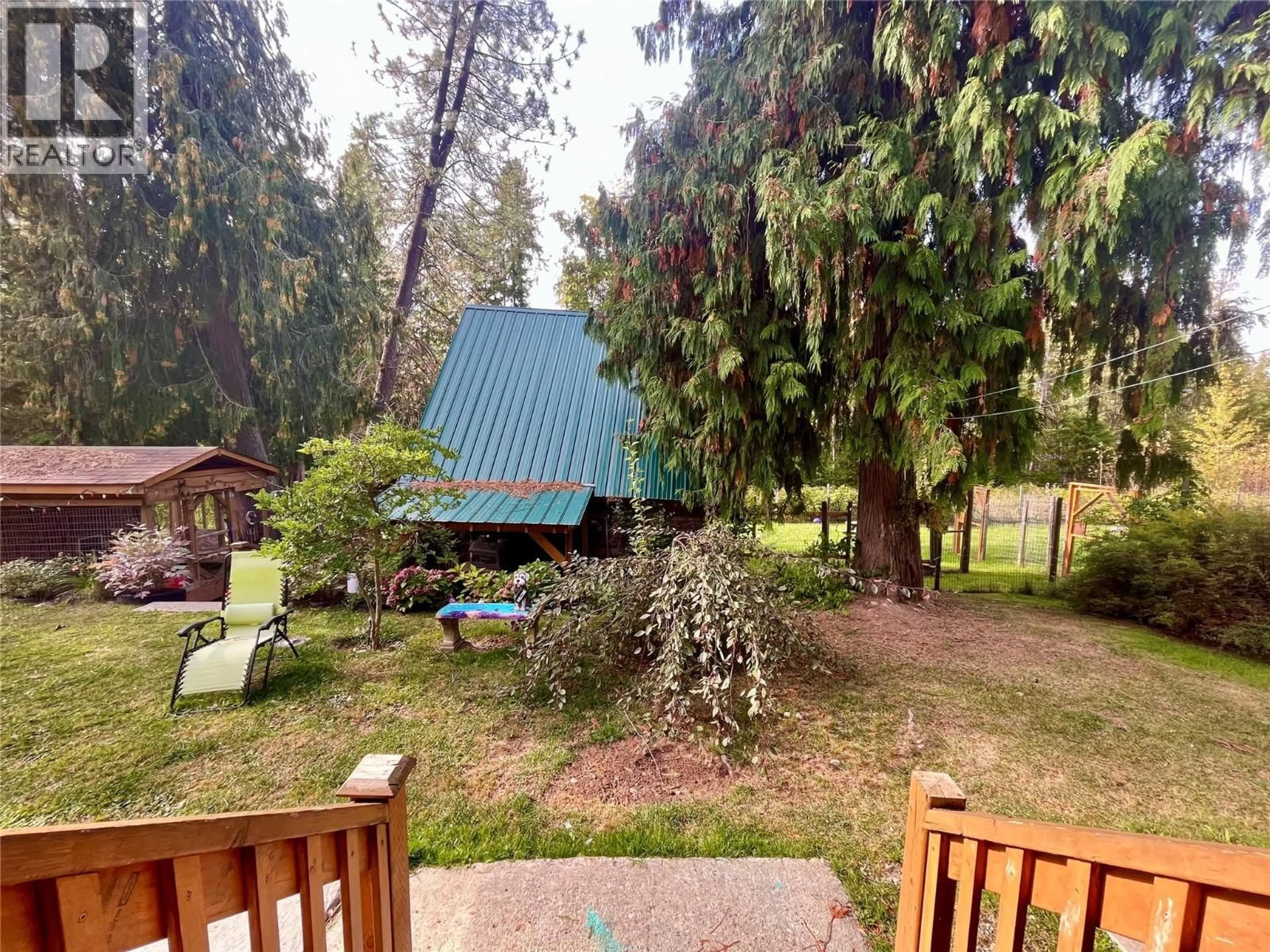 Patio, forest/trees view for 620 BILLINGS ROAD, Nakusp British Columbia V0G1R1