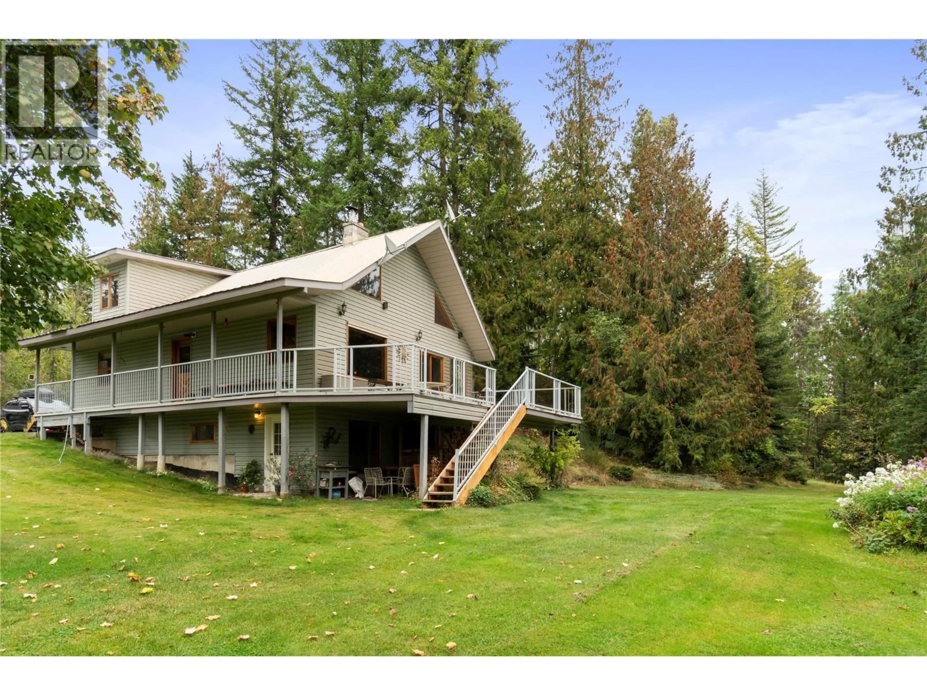 A pic from outside/outdoor area/front of a property/back of a property/a pic from drone, unknown for 2849 GARLAND ROAD, Celista British Columbia V0E1M6