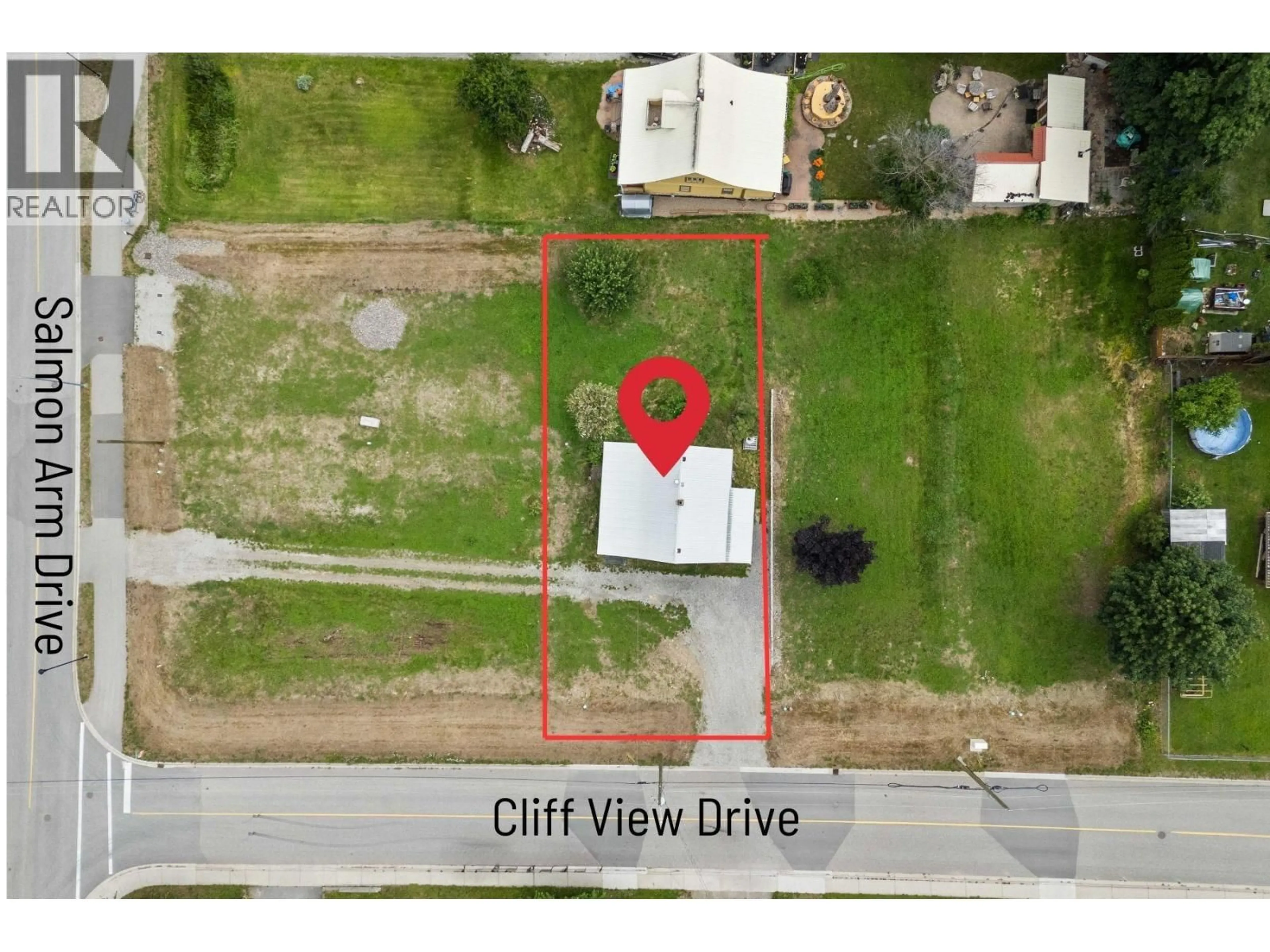 A pic from outside/outdoor area/front of a property/back of a property/a pic from drone, street for 199 CLIFF VIEW DRIVE, Enderby British Columbia V0E1V1