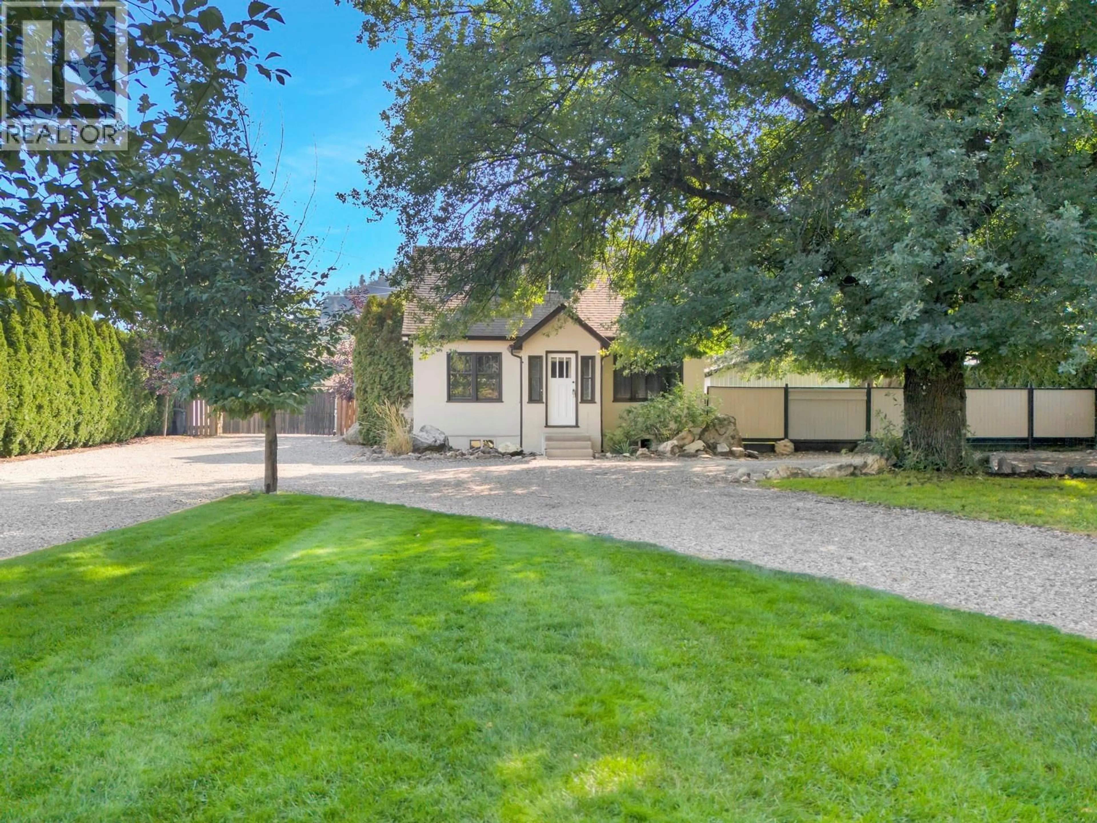 A pic from outside/outdoor area/front of a property/back of a property/a pic from drone, street for 431 VALLEY ROAD, Kelowna British Columbia V1V2E5