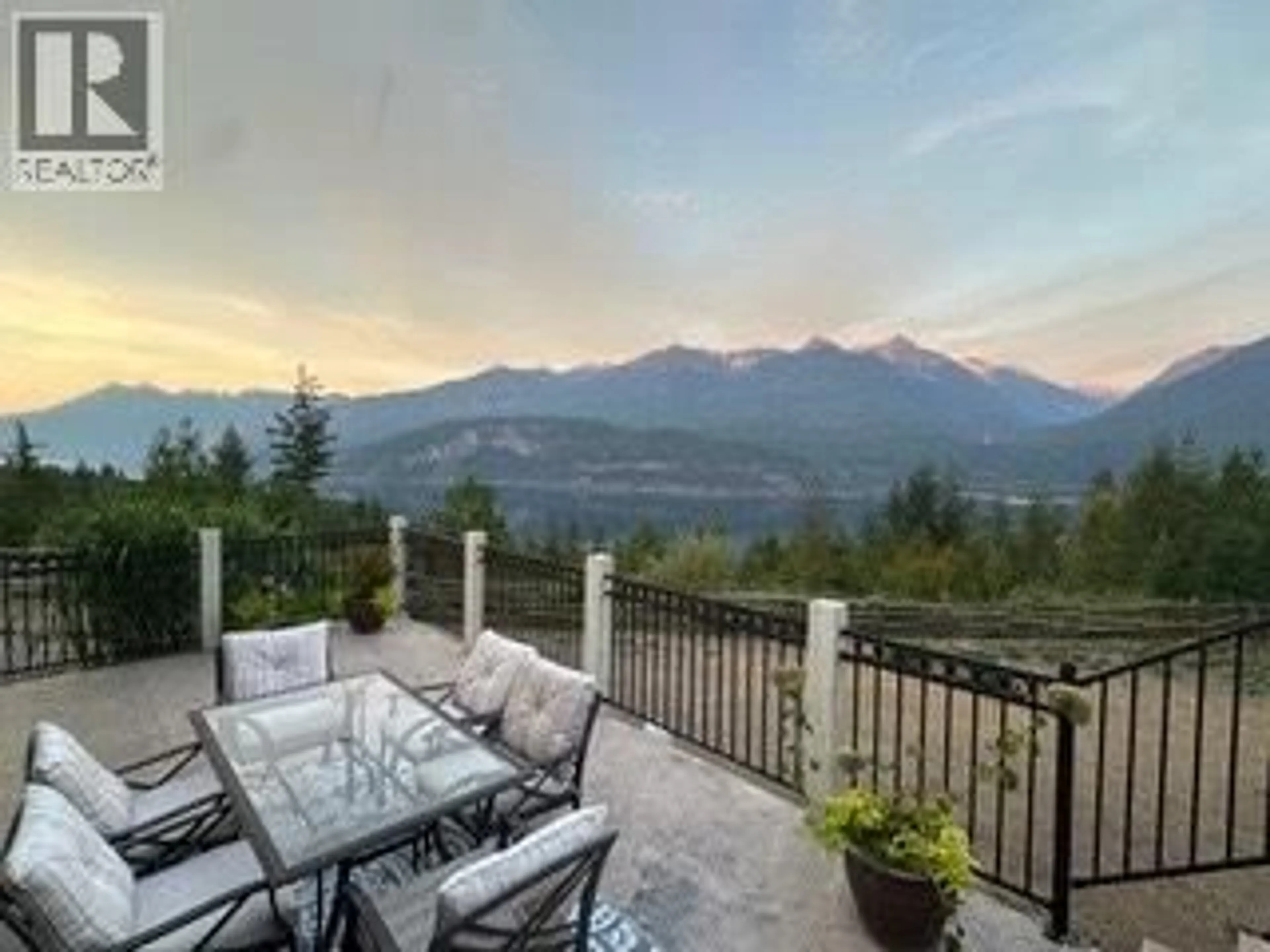 Patio, mountain view for 8840 OLSON ROAD, Kaslo British Columbia V0G1M0