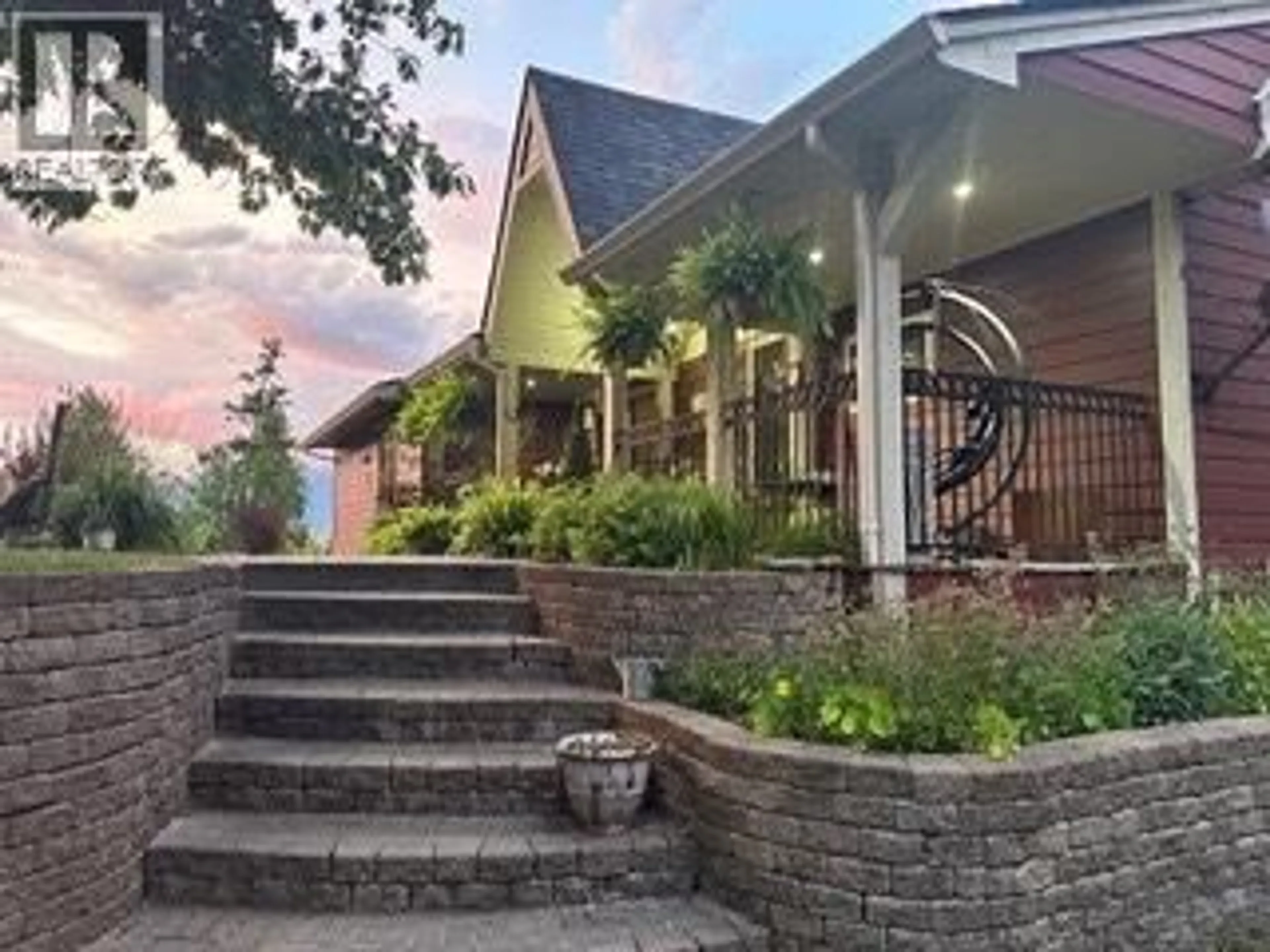 Patio, mountain view for 8840 OLSON ROAD, Kaslo British Columbia V0G1M0