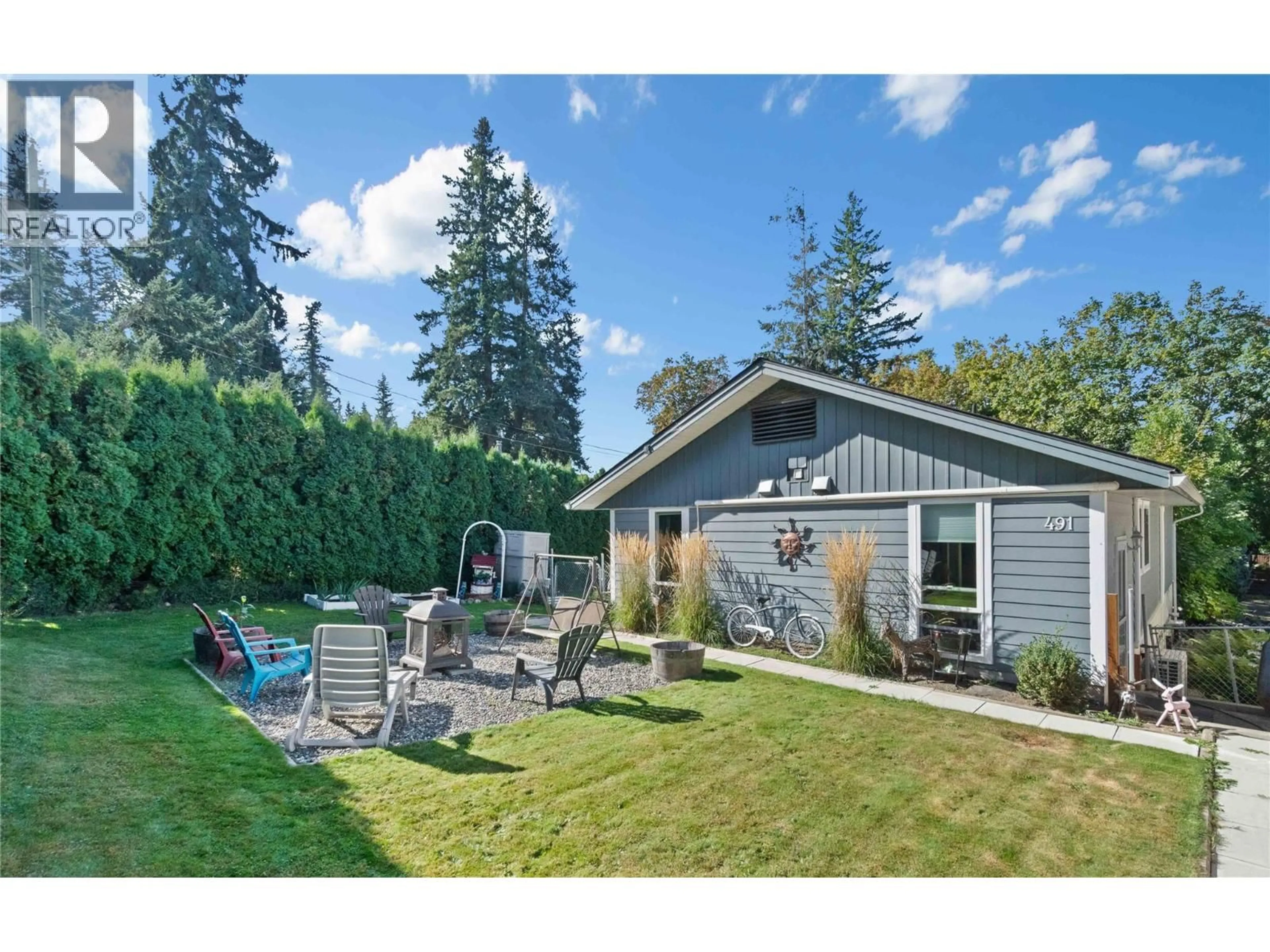 Home with vinyl exterior material, unknown for 491 7 STREET SOUTHEAST, Salmon Arm British Columbia V1E4E9