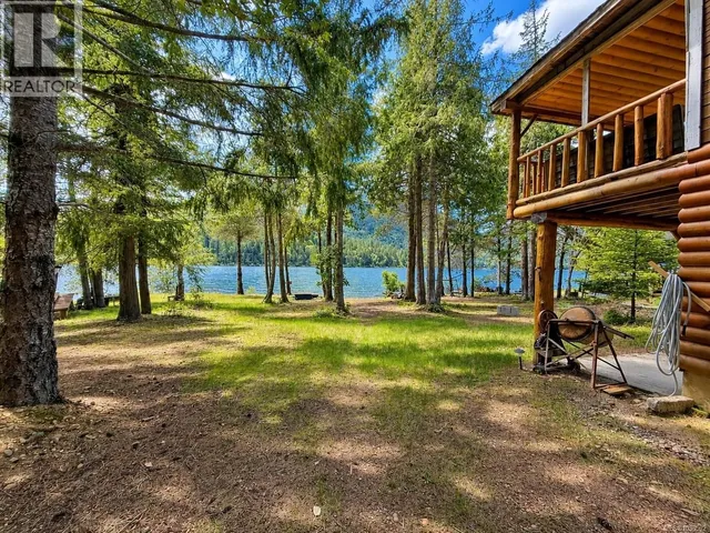 3148 BAY ROAD, Qualicum Beach 5
