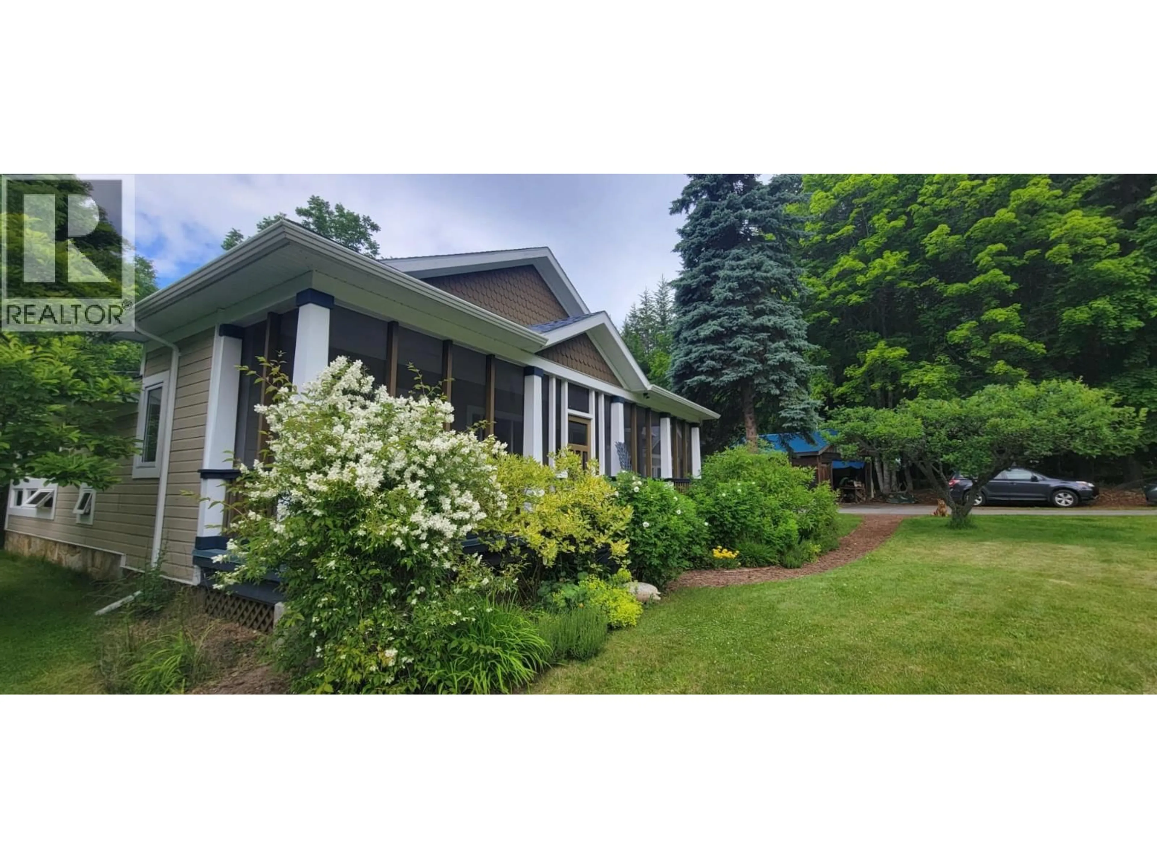 A pic from outside/outdoor area/front of a property/back of a property/a pic from drone, unknown for 1305 DENVER SIDING ROAD, New Denver British Columbia V0G1S1