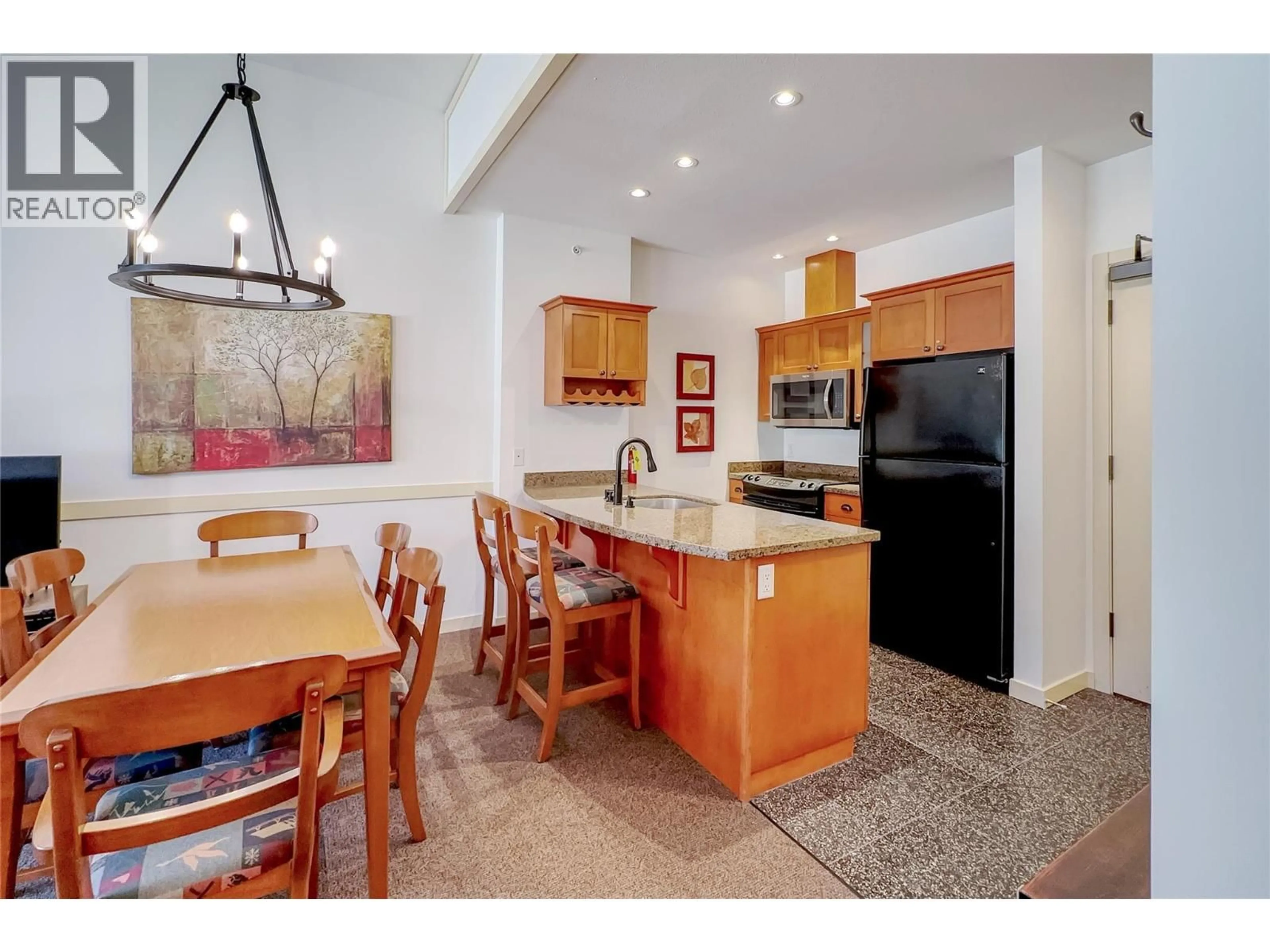 Open concept kitchen, unknown for 320 - 255 FEATHERTOP WAY, Big White British Columbia V1P1P3