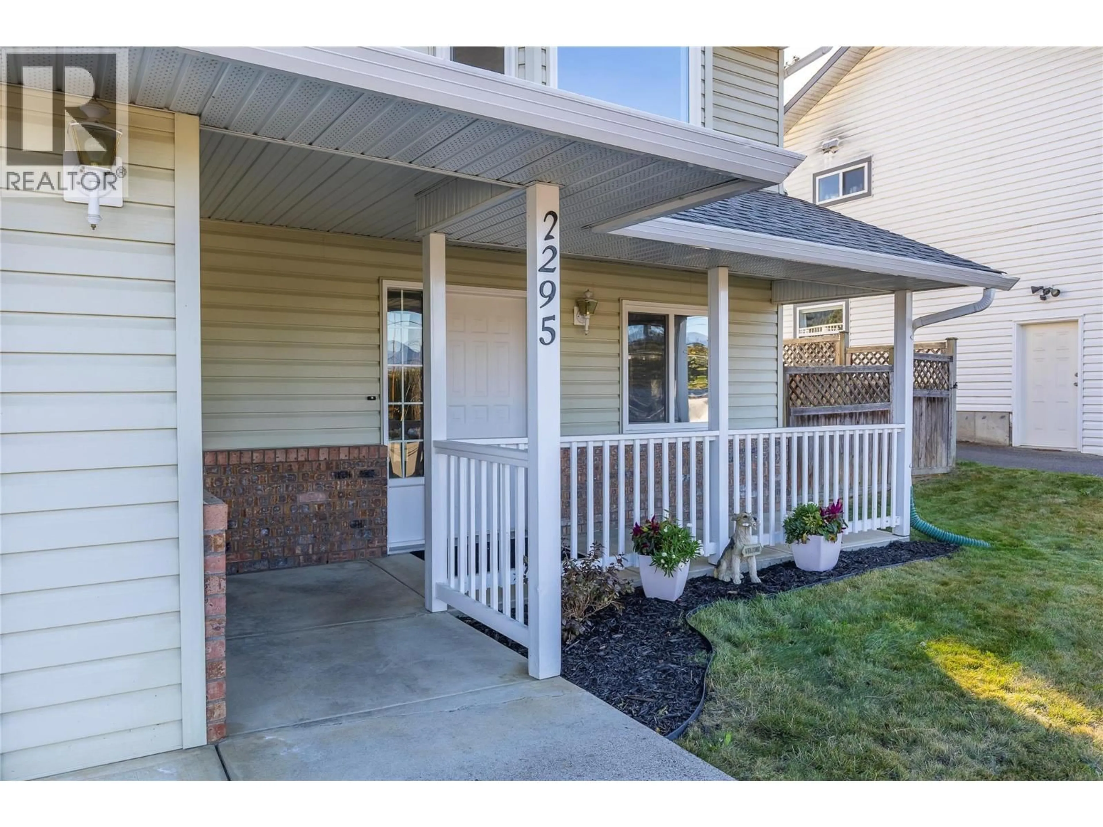 Indoor entryway for 2295 VAN KLEECK ROAD, Armstrong British Columbia V0E1B1