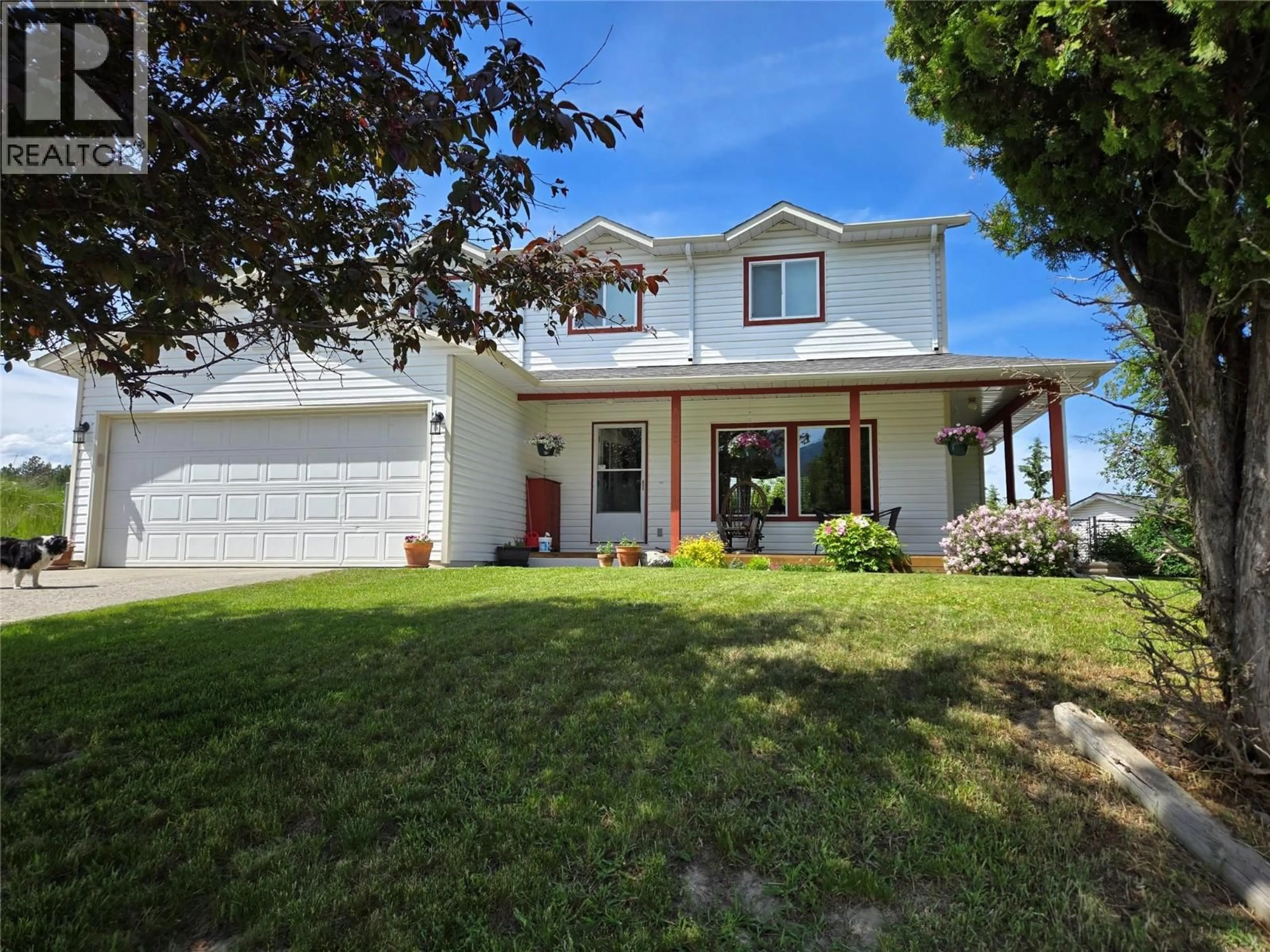 Home with vinyl exterior material, street for 3175 HIGHLAND PARK AVENUE, Armstrong British Columbia V4Y0K3