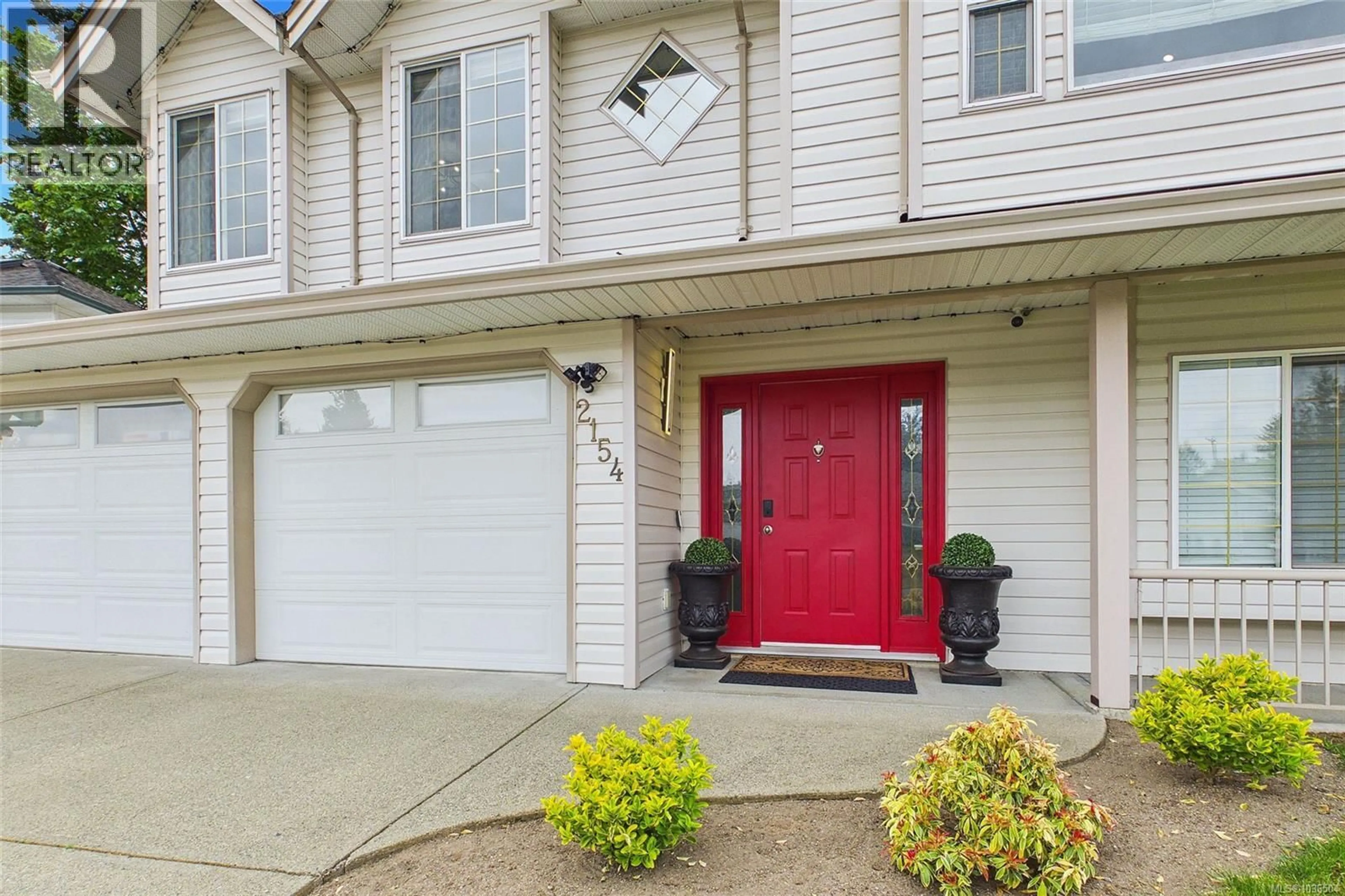 Home with vinyl exterior material, street for 2154 SUN VALLEY DRIVE, Nanaimo British Columbia V9T6K6