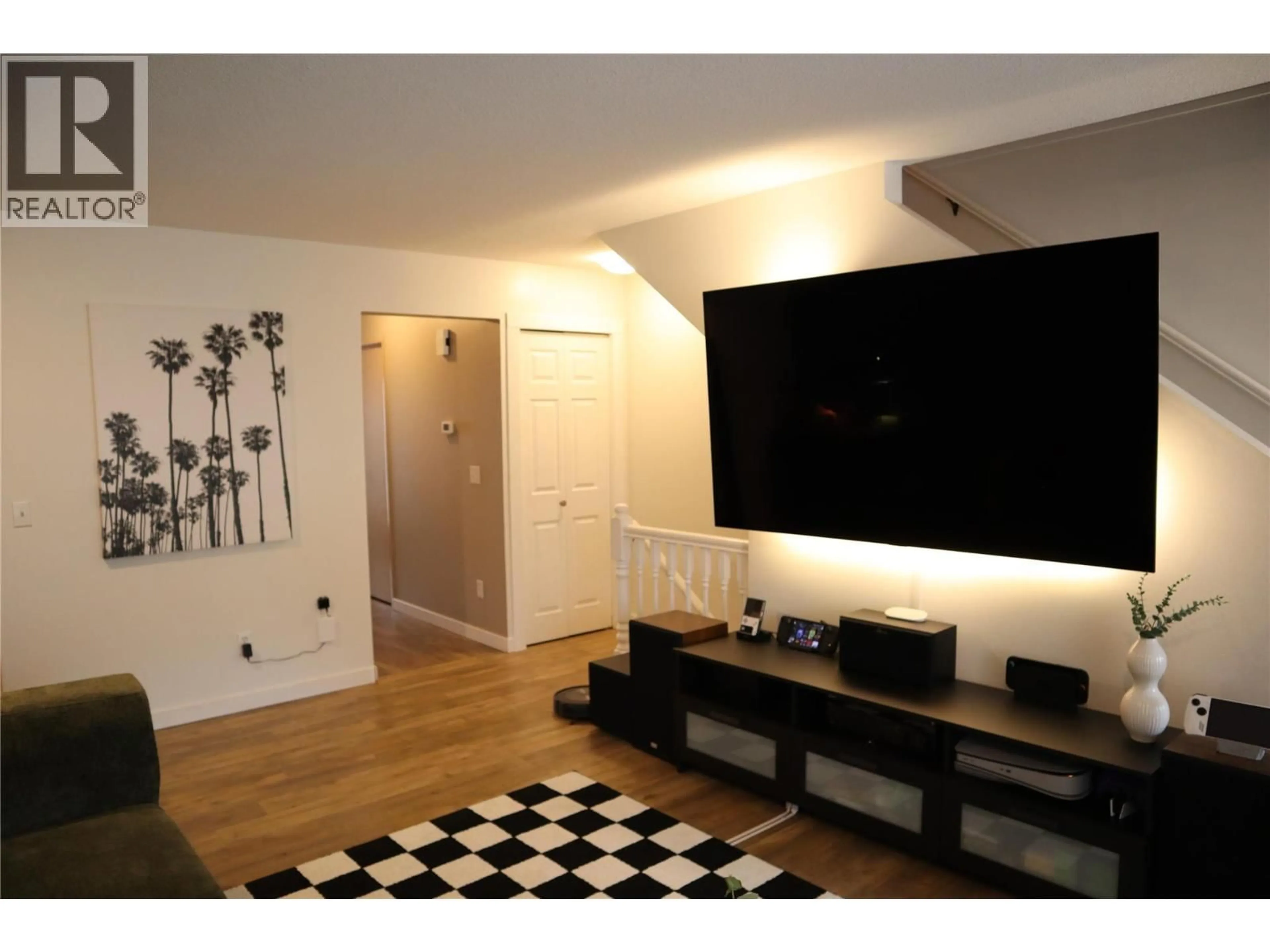 Home theater for 48 - 2020 ROBSON PLACE, Kamloops British Columbia V2E2N2