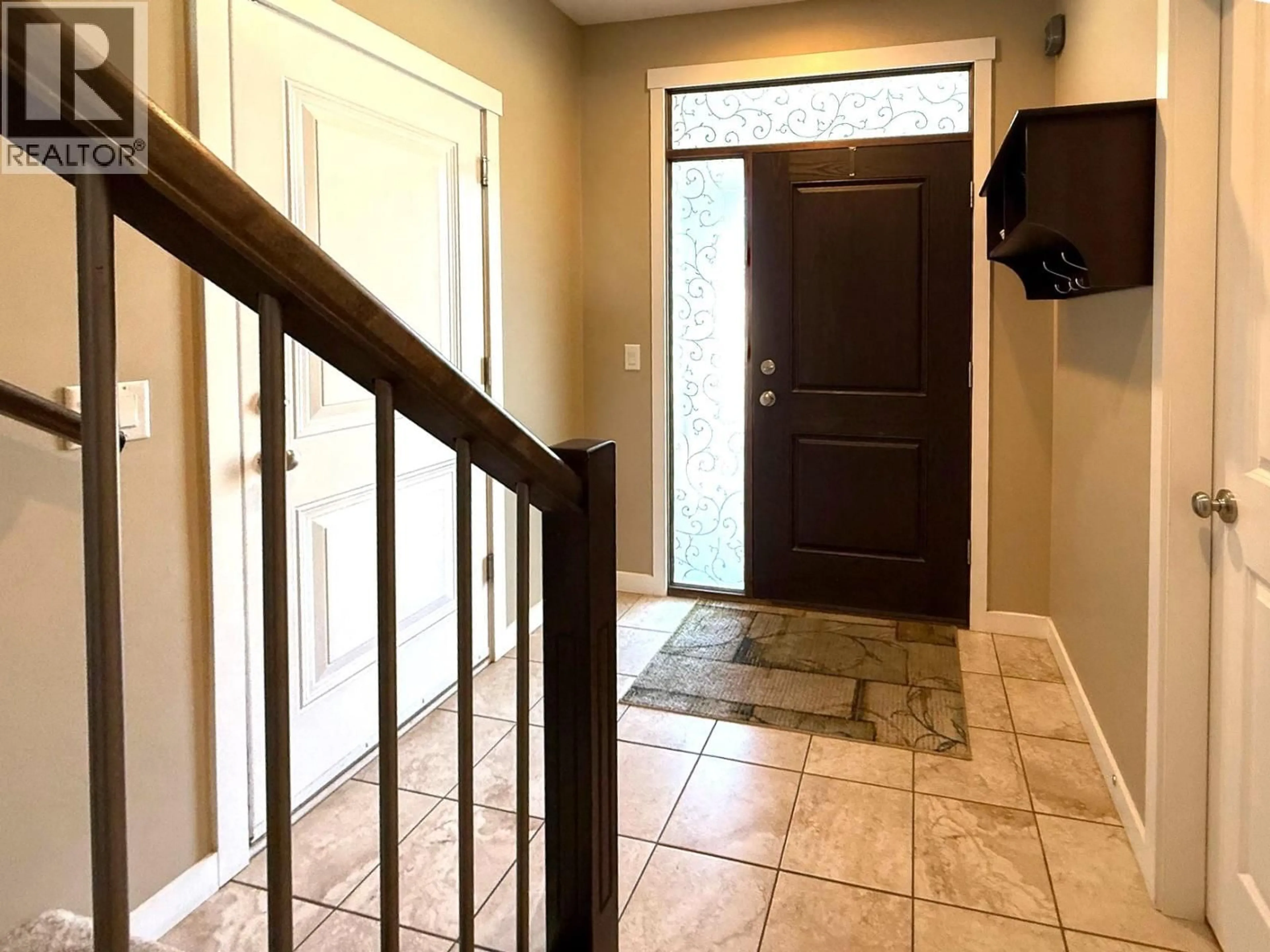 Indoor entryway for 8735 BADGER DRIVE, Kamloops British Columbia V2C0B2