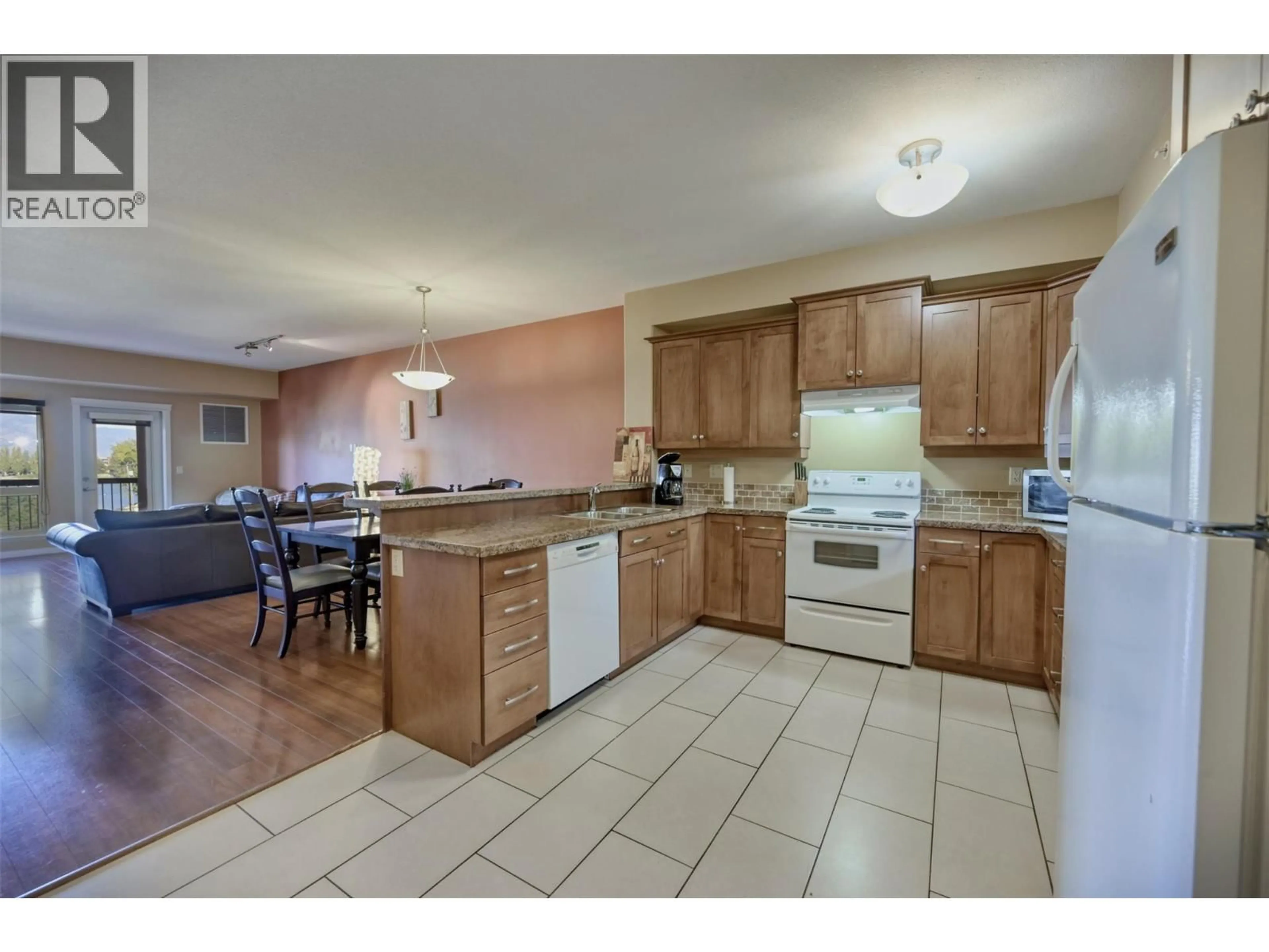 Open concept kitchen, unknown for 307 - 4300 44TH AVENUE, Osoyoos British Columbia V0H1V6