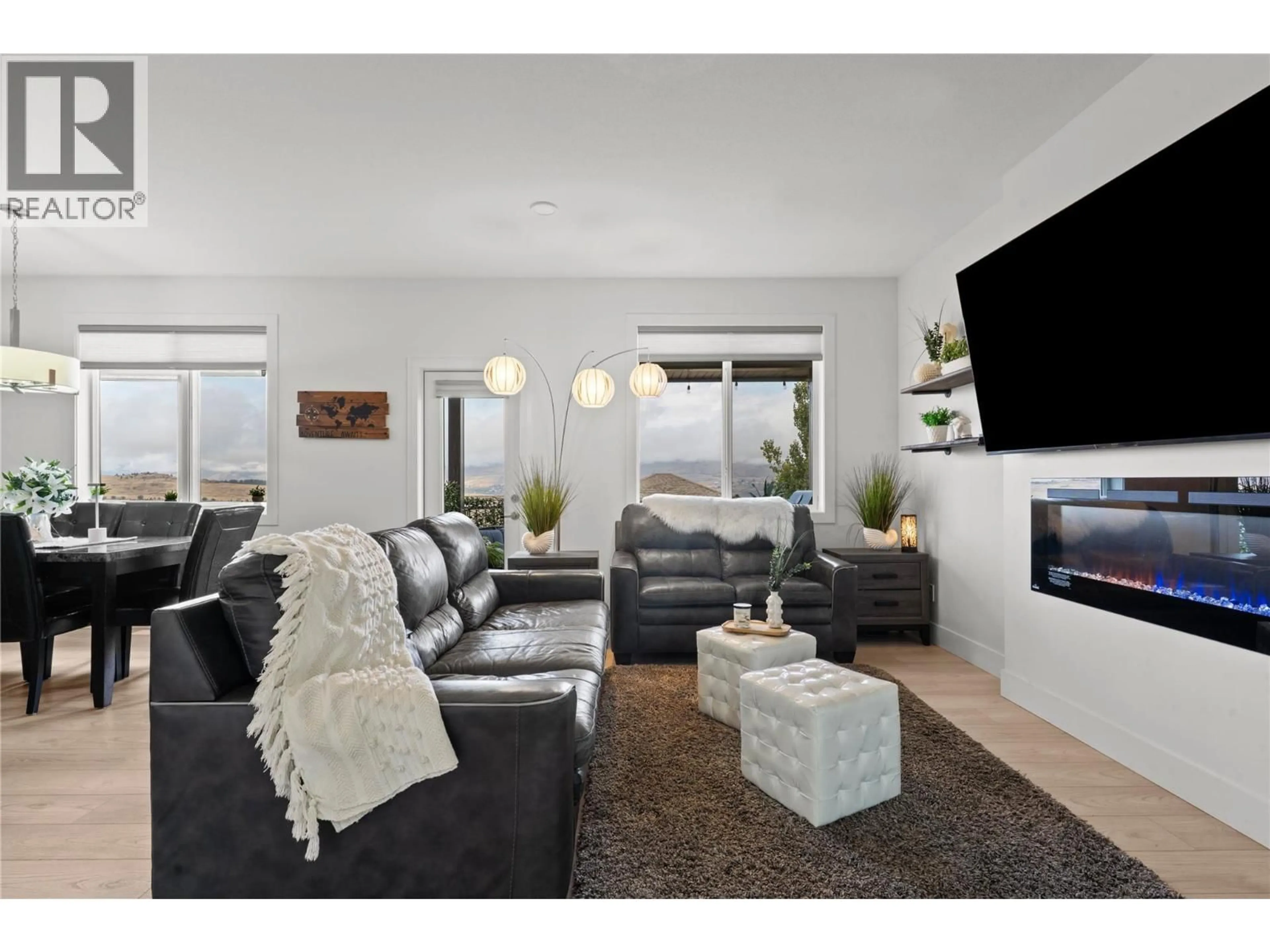 Living room with furniture, unknown for 34 - 933 MT ROBSON PLACE, Vernon British Columbia V1B4G4