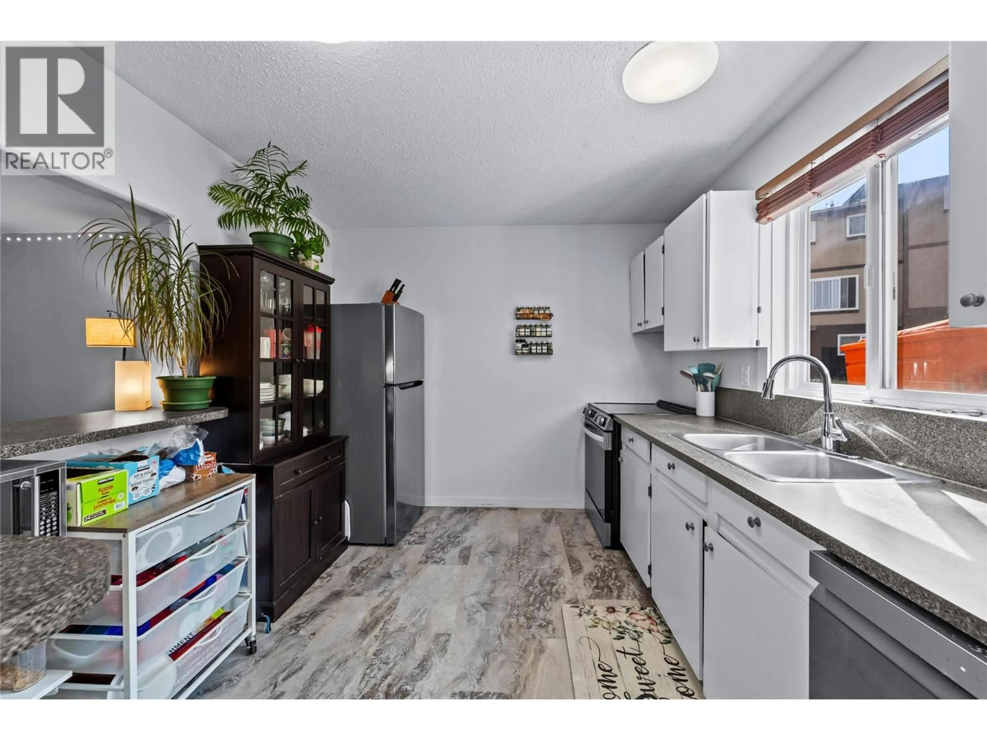 Unknown for 57 - 1605 SUMMIT DRIVE, Kamloops British Columbia V2E2A5