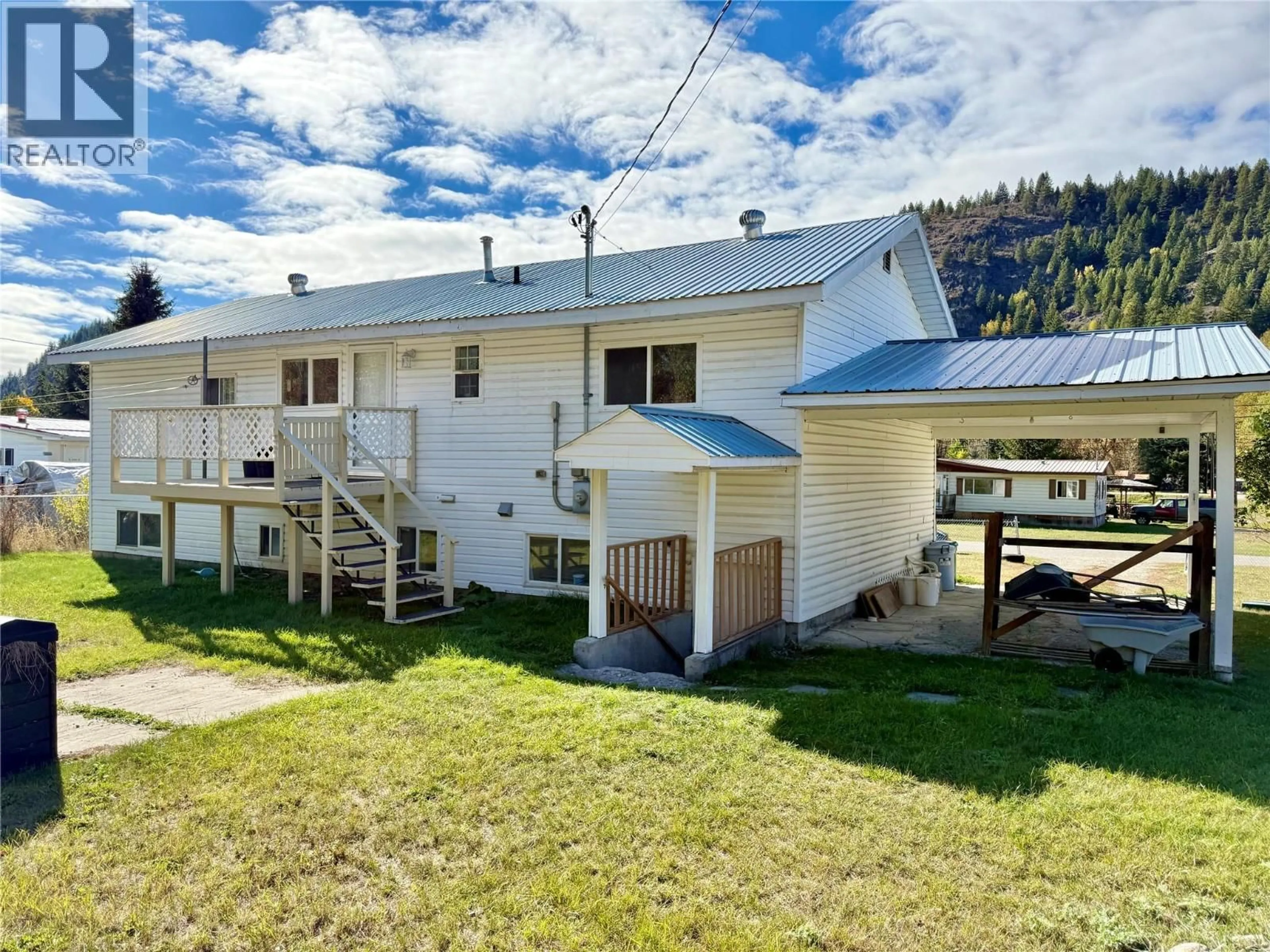 A pic from outside/outdoor area/front of a property/back of a property/a pic from drone, unknown for 442 N. KIMBERLEY AVENUE, Greenwood British Columbia V0H1J0