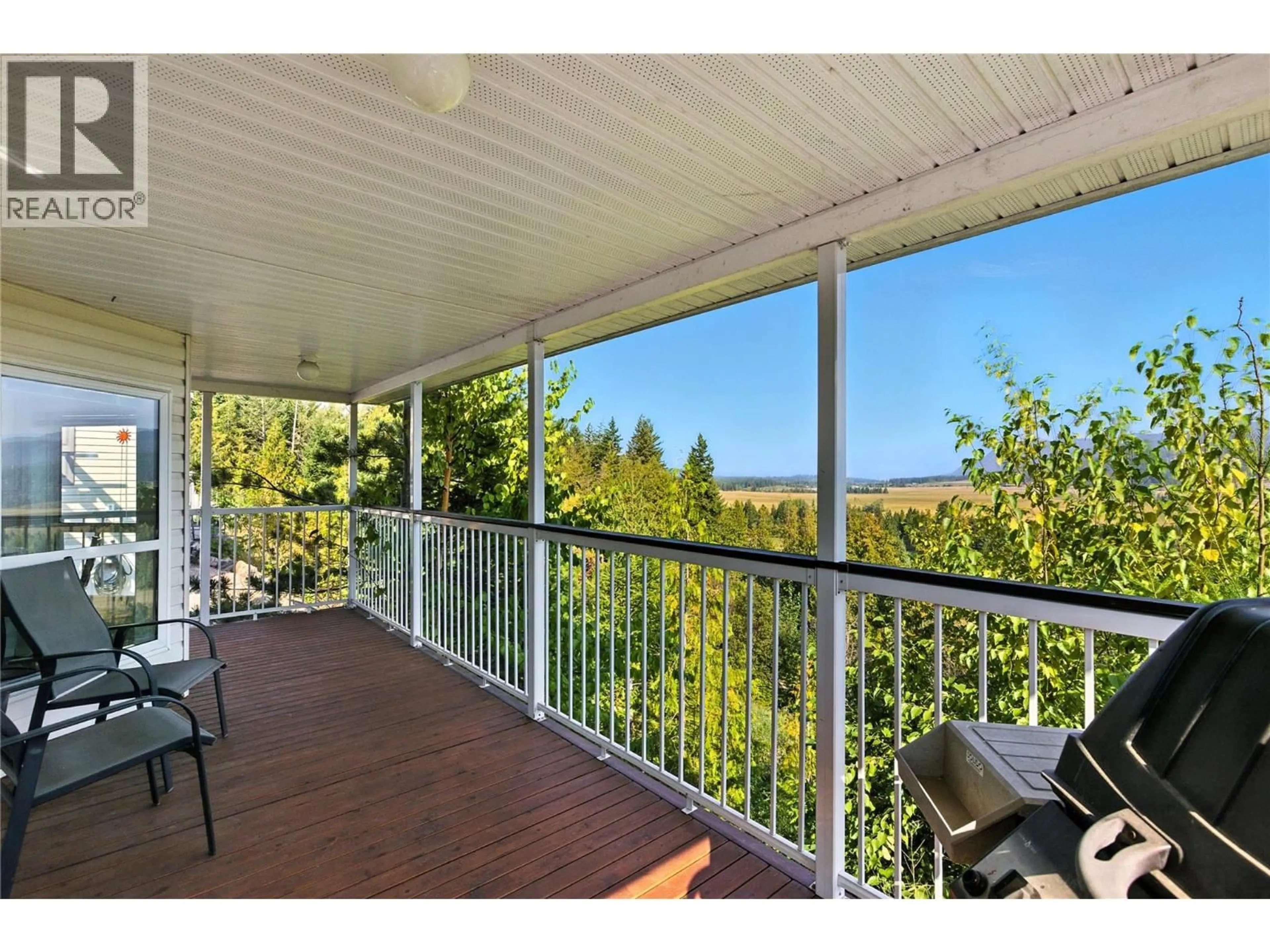 Patio, water/lake/river/ocean view for 32 - 1885 TAPPEN NOTCH HILL ROAD, Tappen British Columbia V0E2X3